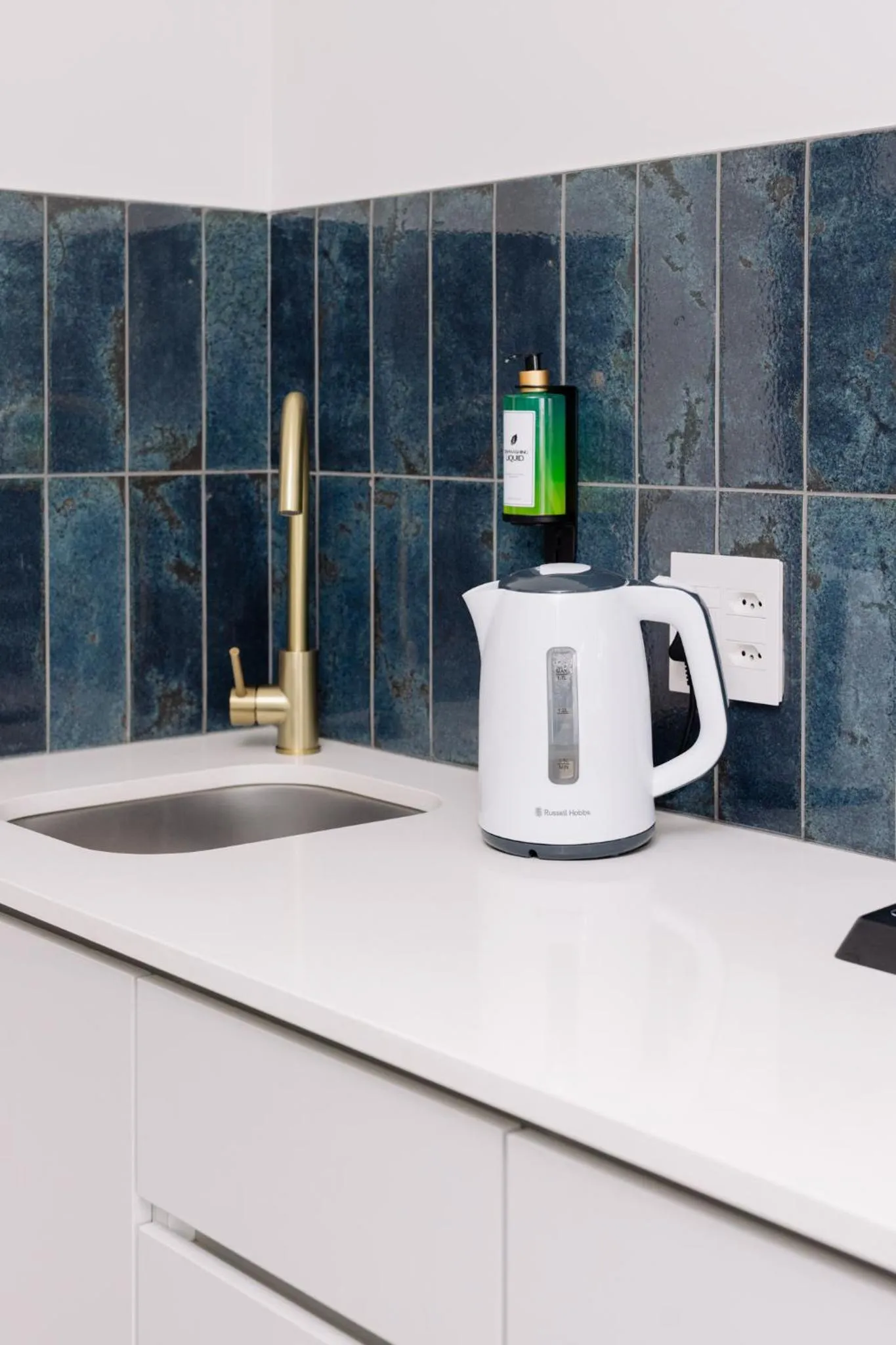 Kitchen or kitchenette in MINT Resorts The Blyde