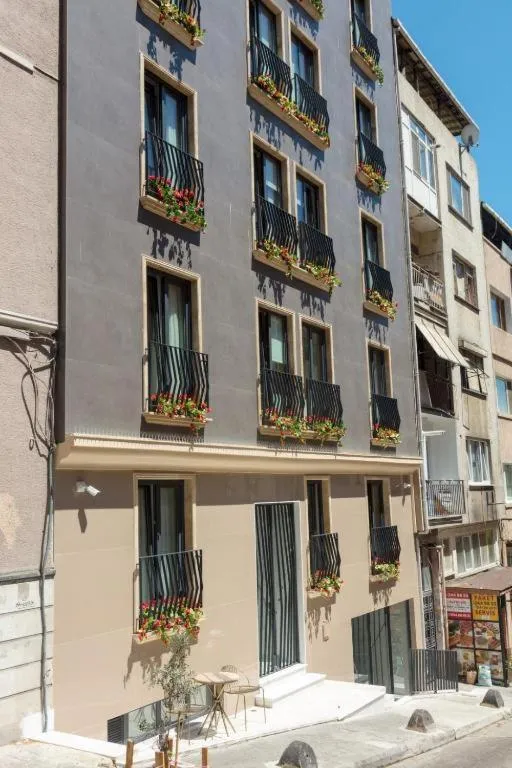 Property building in Home Of Istanbul