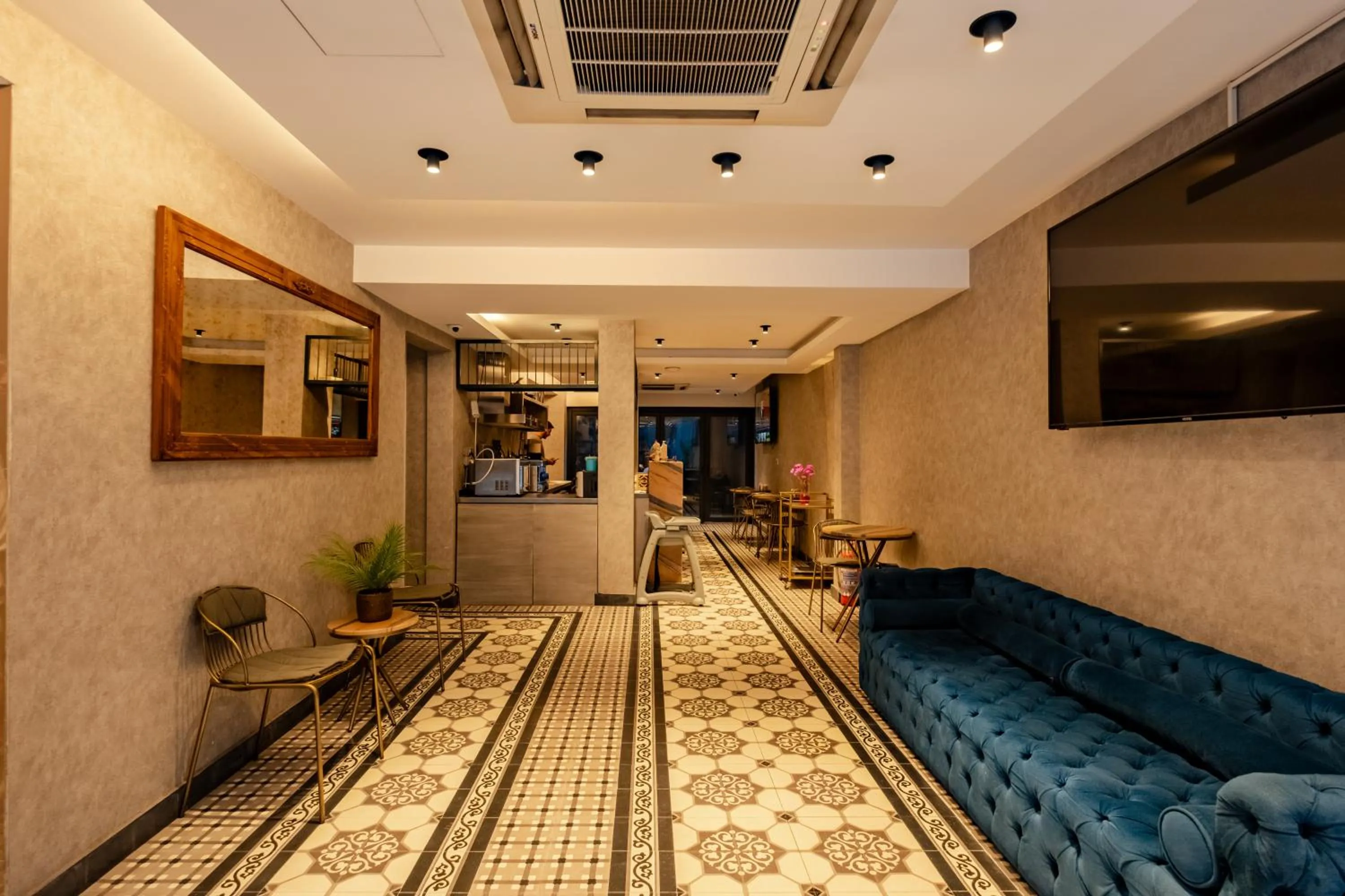 TV and multimedia in Home Of Istanbul