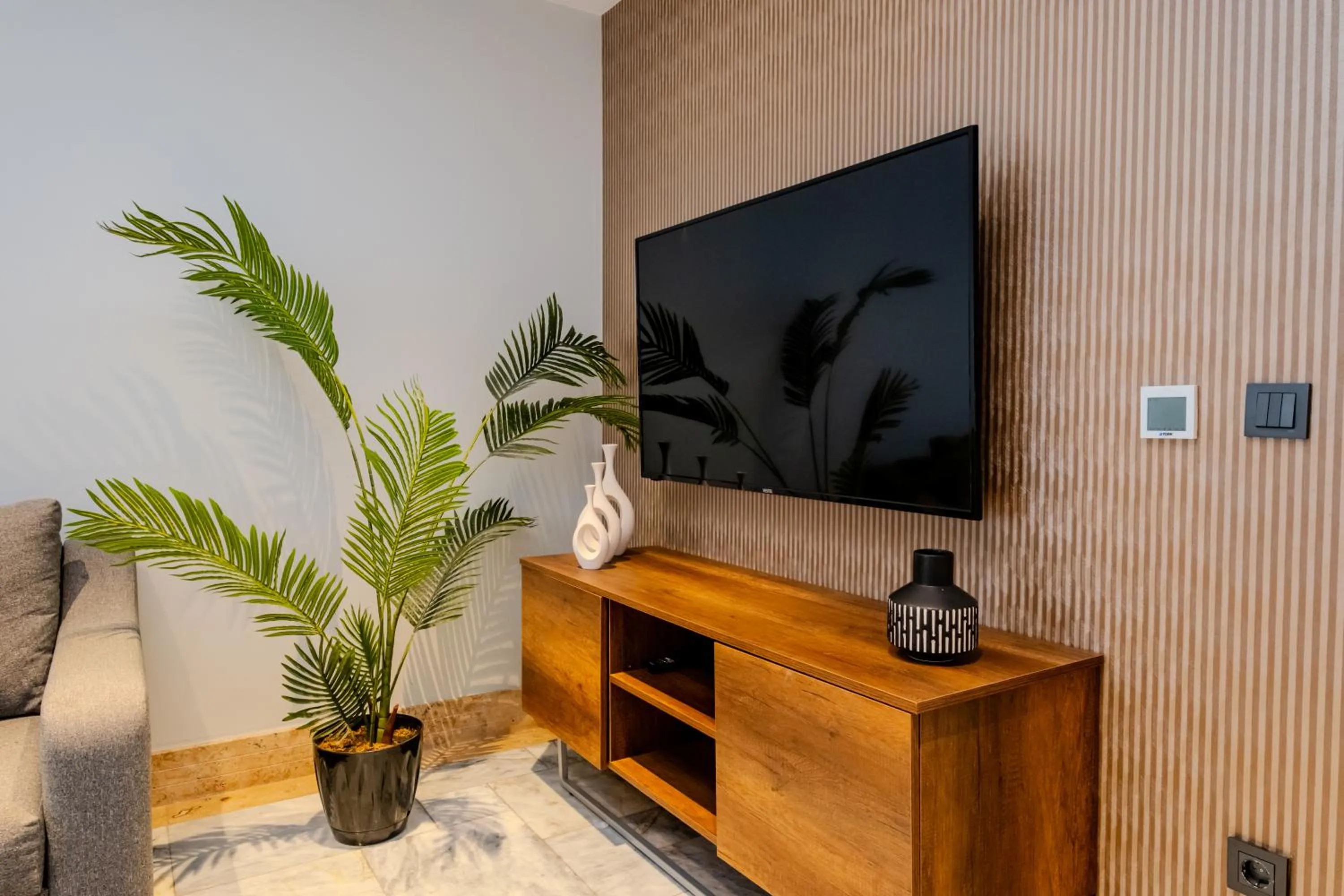 Communal lounge/ TV room in Home Of Istanbul