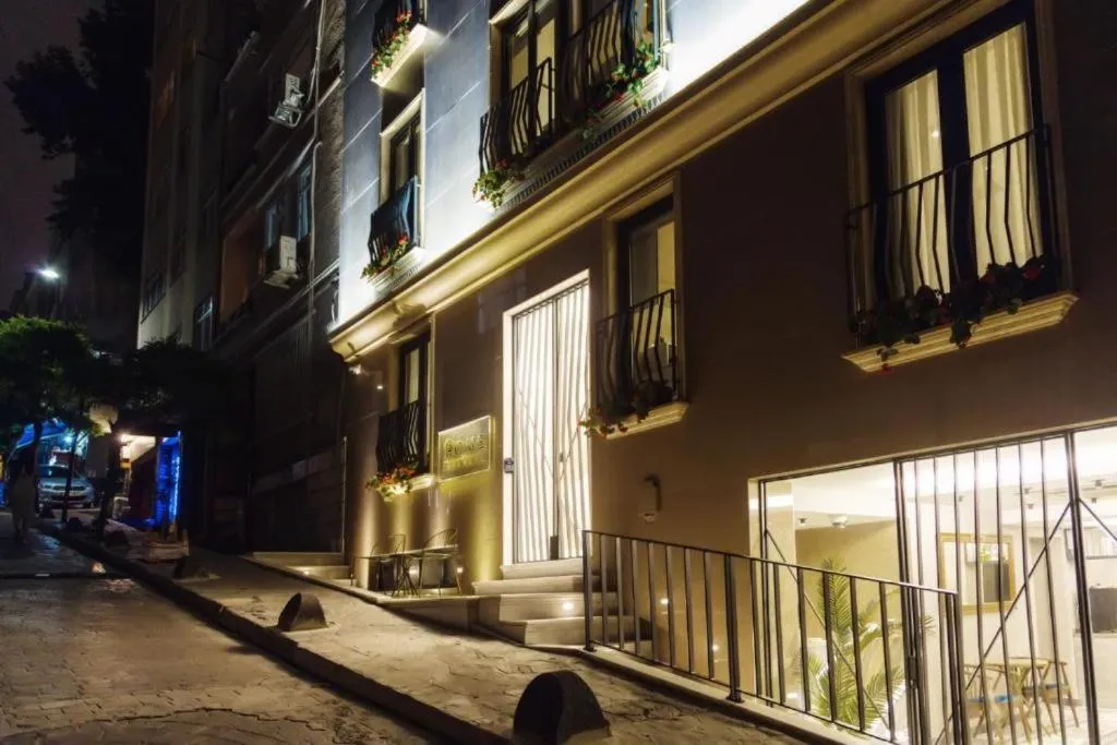 Property building in Home Of Istanbul