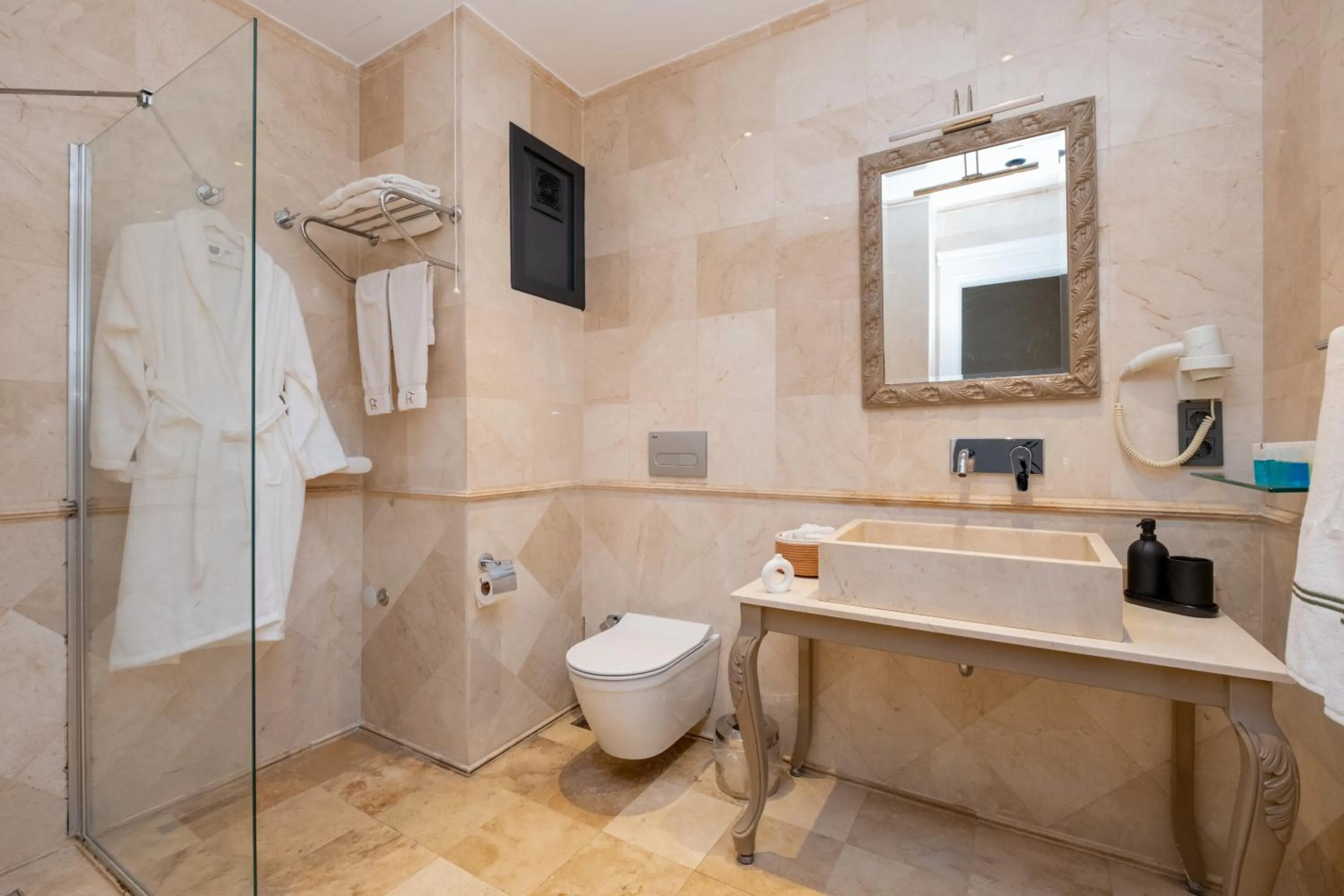 Shower in Home Of Istanbul