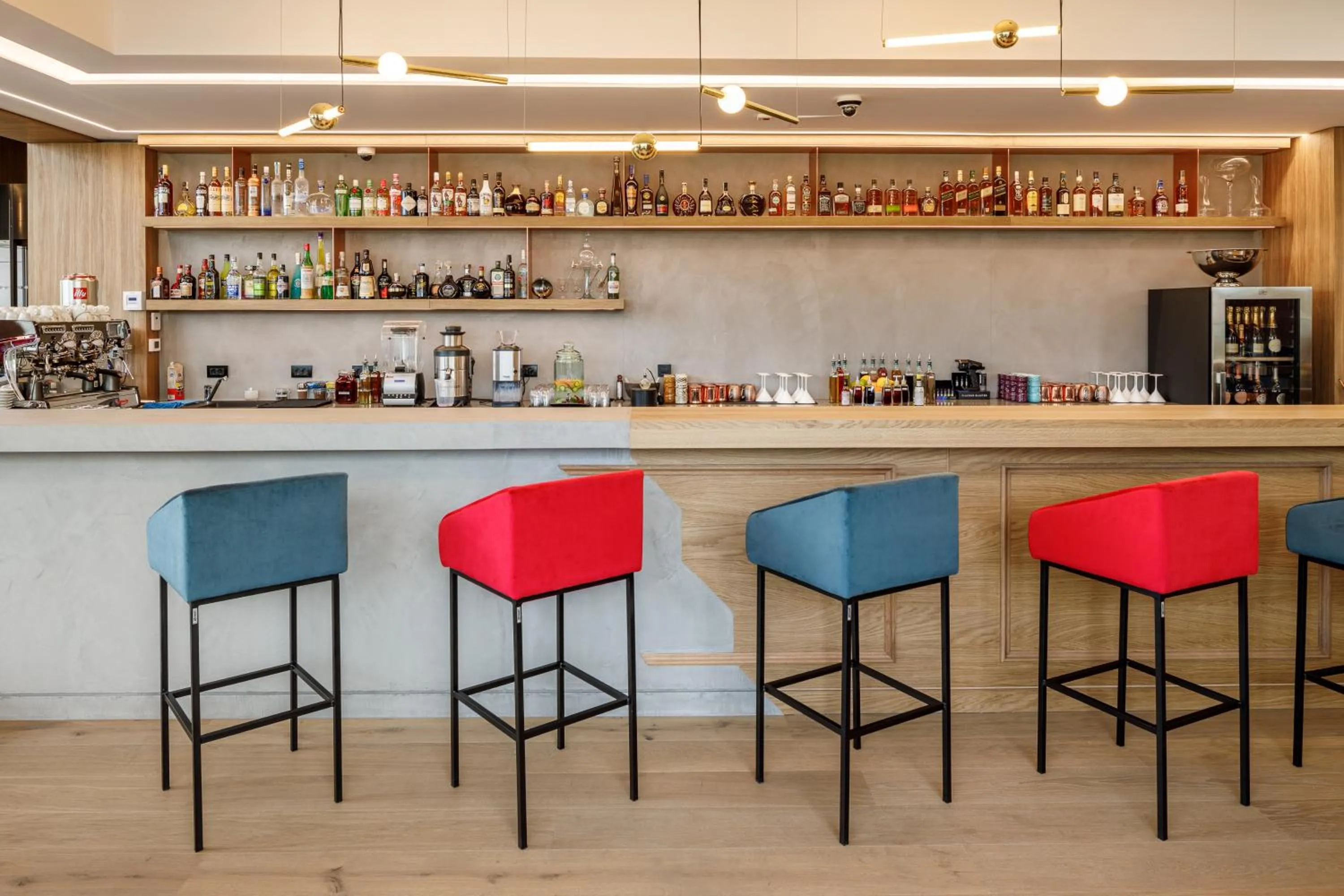 Restaurant/places to eat in Qosmo Brasov Hotel