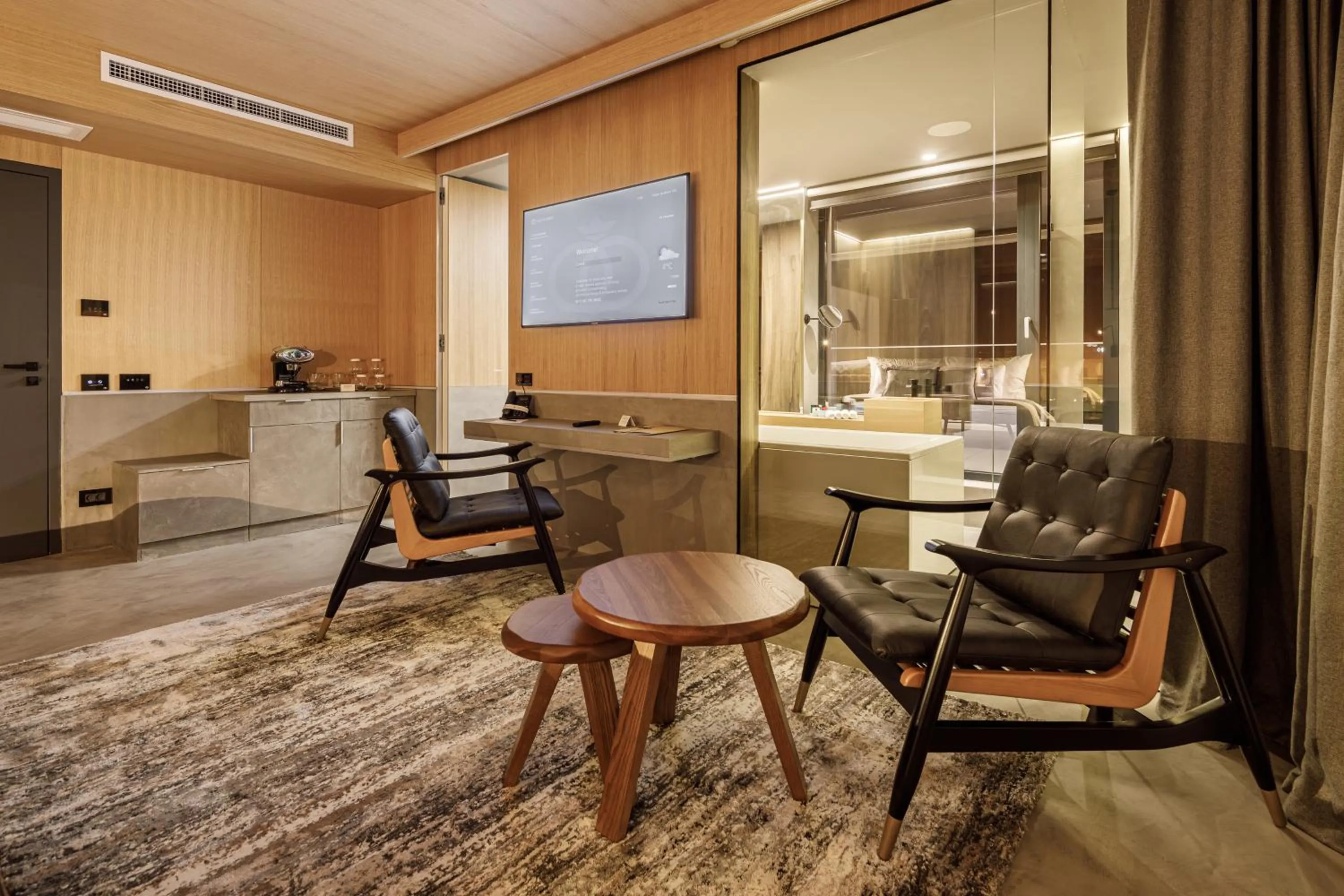 Seating area in Qosmo Brasov Hotel