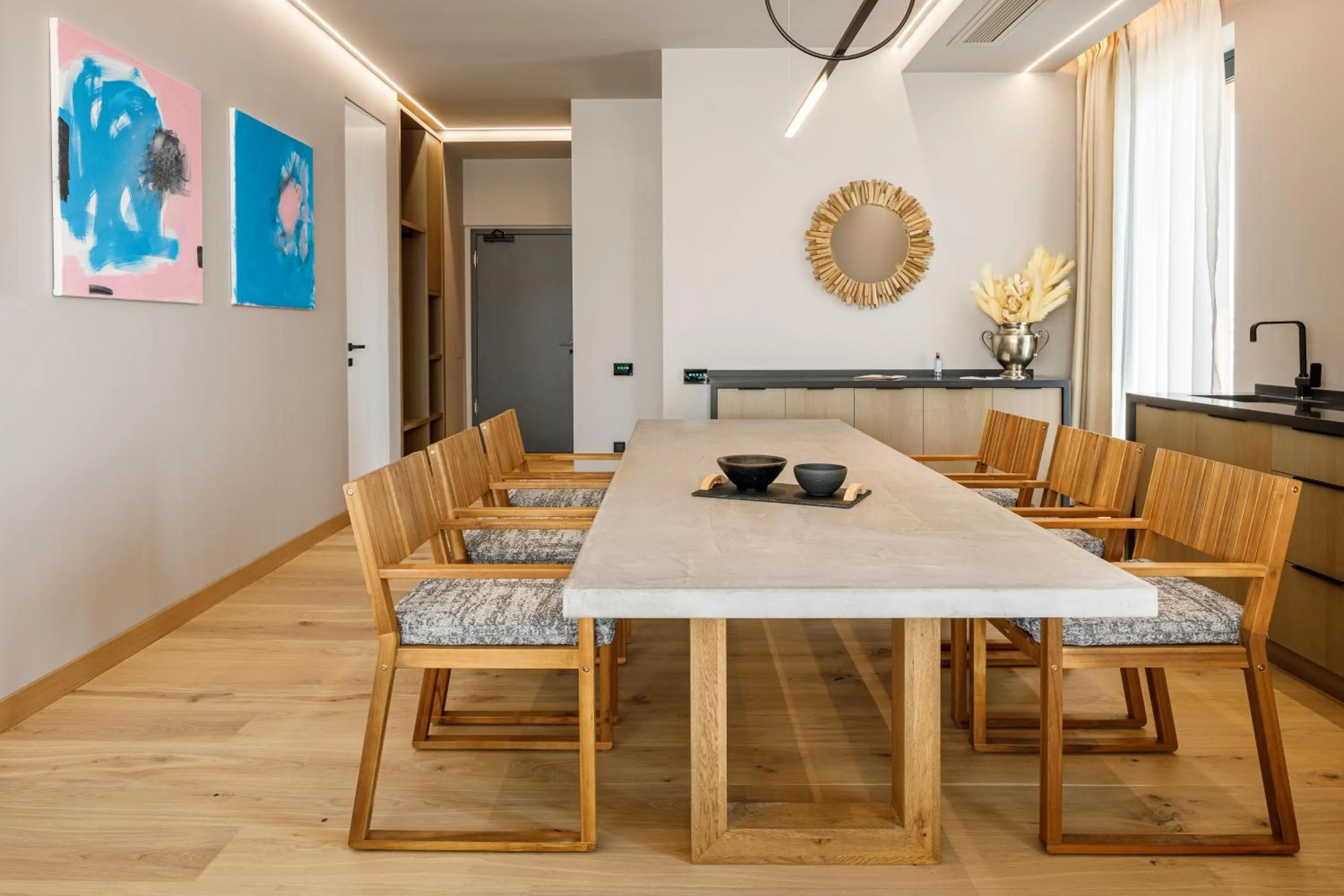 Dining area in Qosmo Brasov Hotel