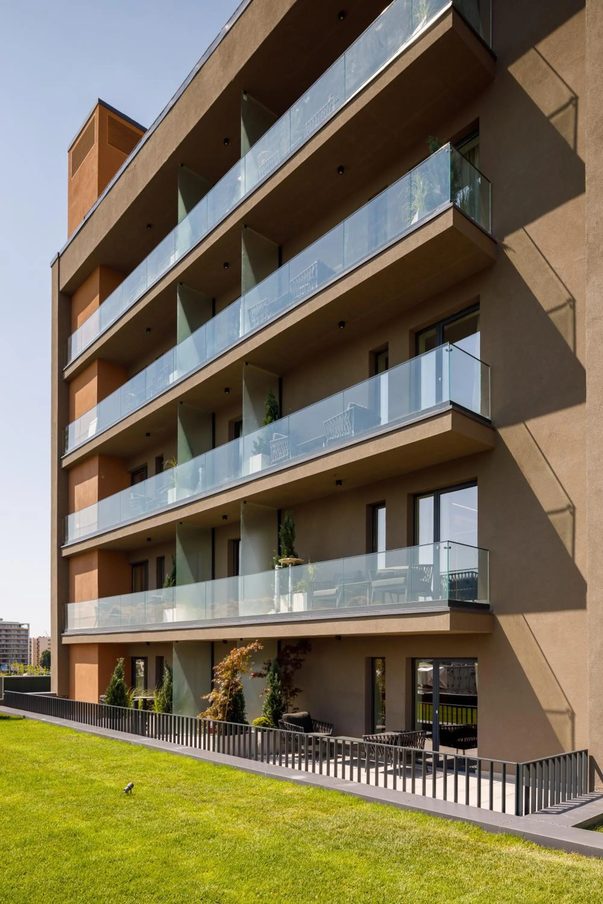 Property building in Qosmo Brasov Hotel