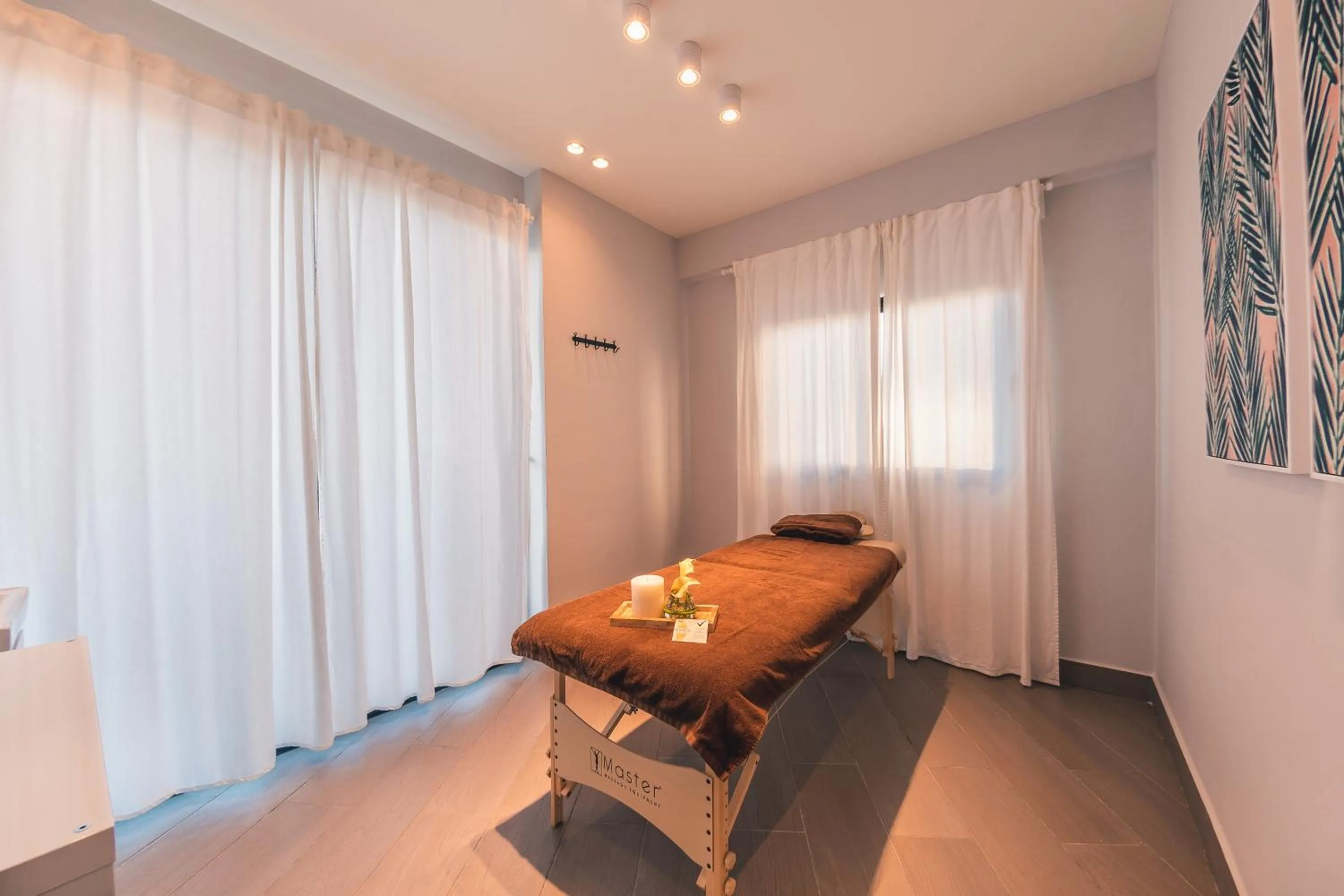 Spa and wellness centre/facilities in Regatta Living Hotel By Mint