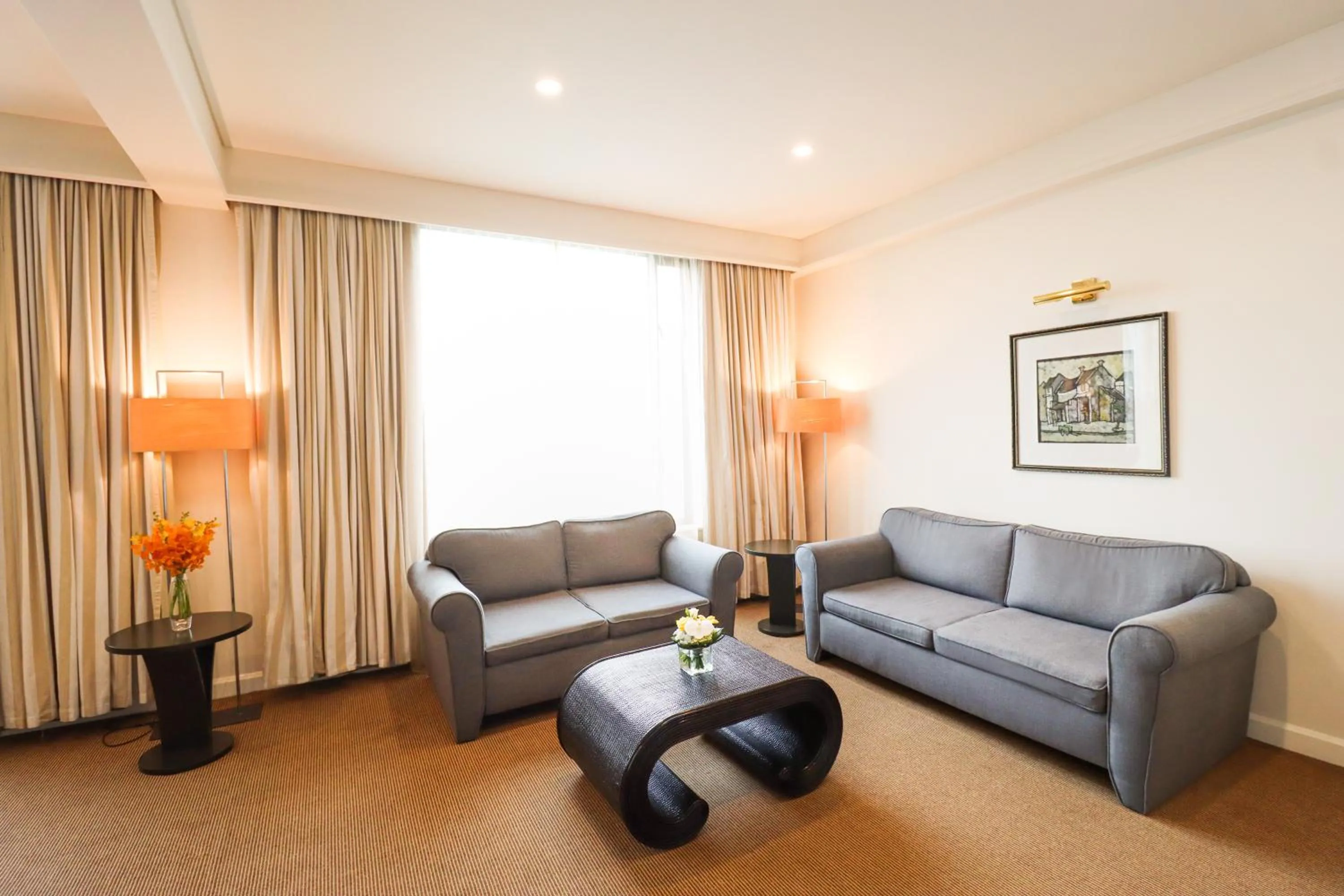 Living room in Pan Pacific Hanoi