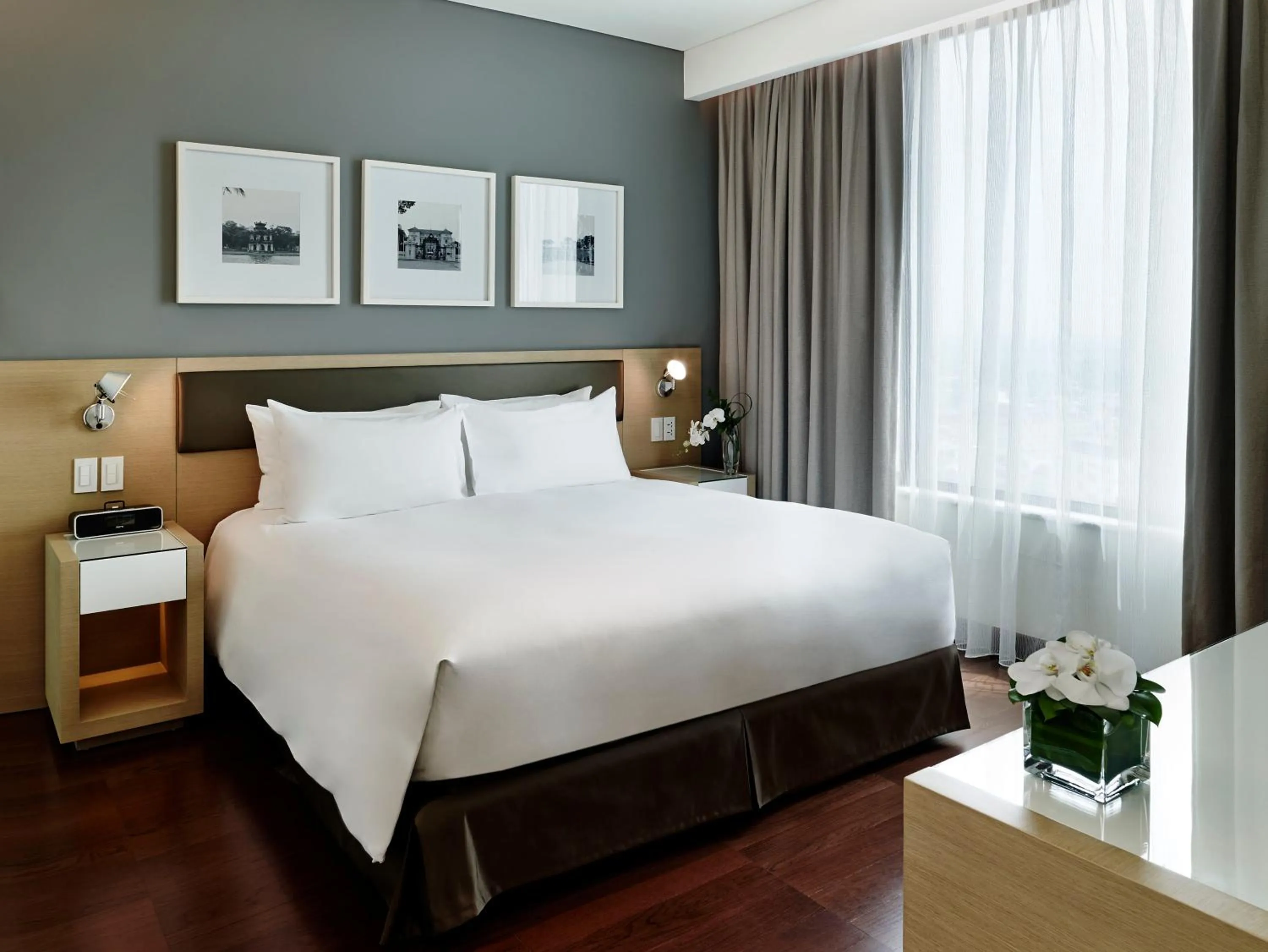 Bedroom, Bed in Pan Pacific Hanoi