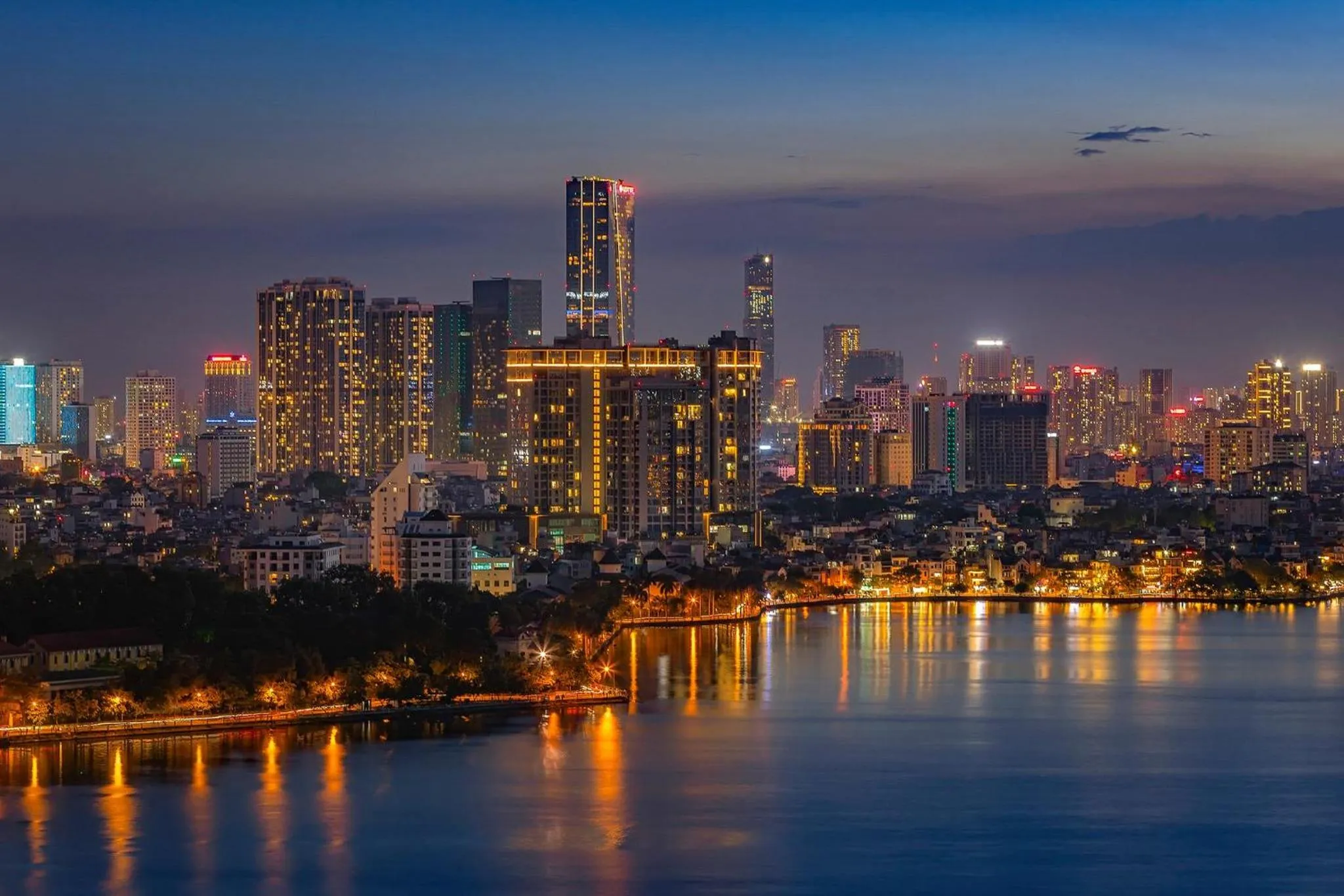 Lake view in Pan Pacific Hanoi