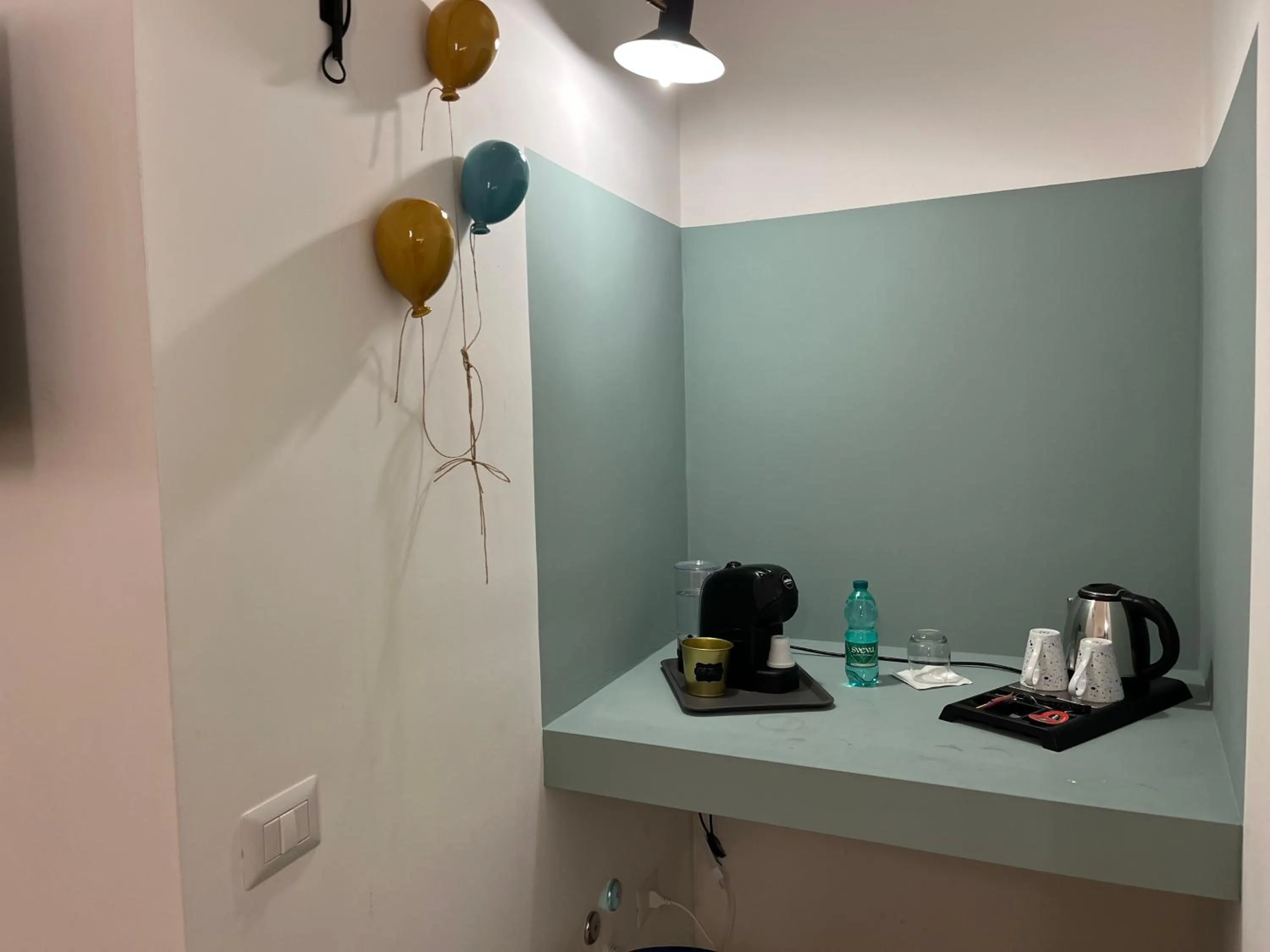 Coffee/tea facilities in Dimora Fantasia Charme B&B