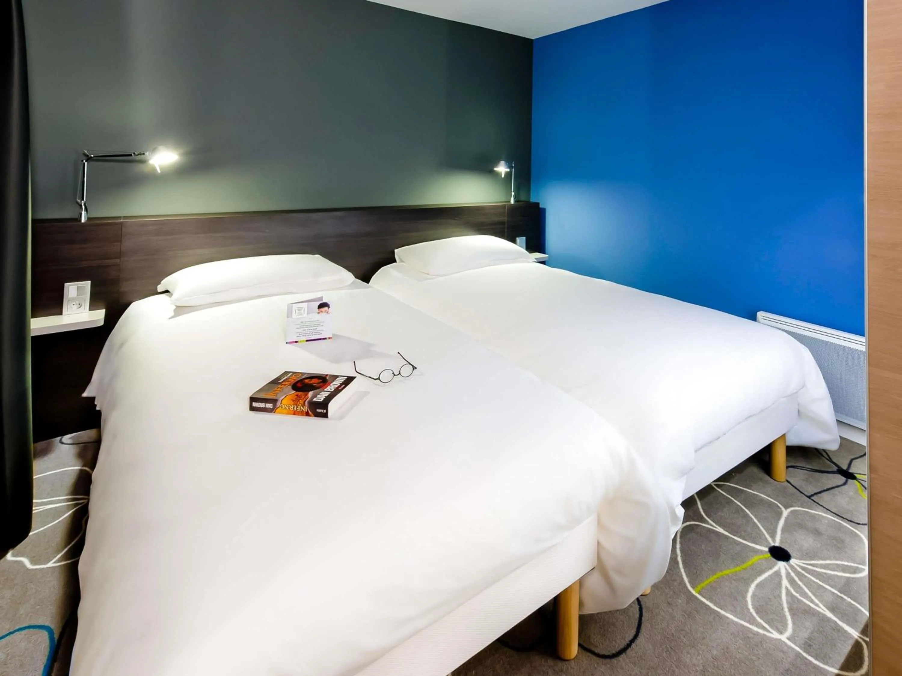 Bedroom, Bed in ibis Styles Brest Centre Port