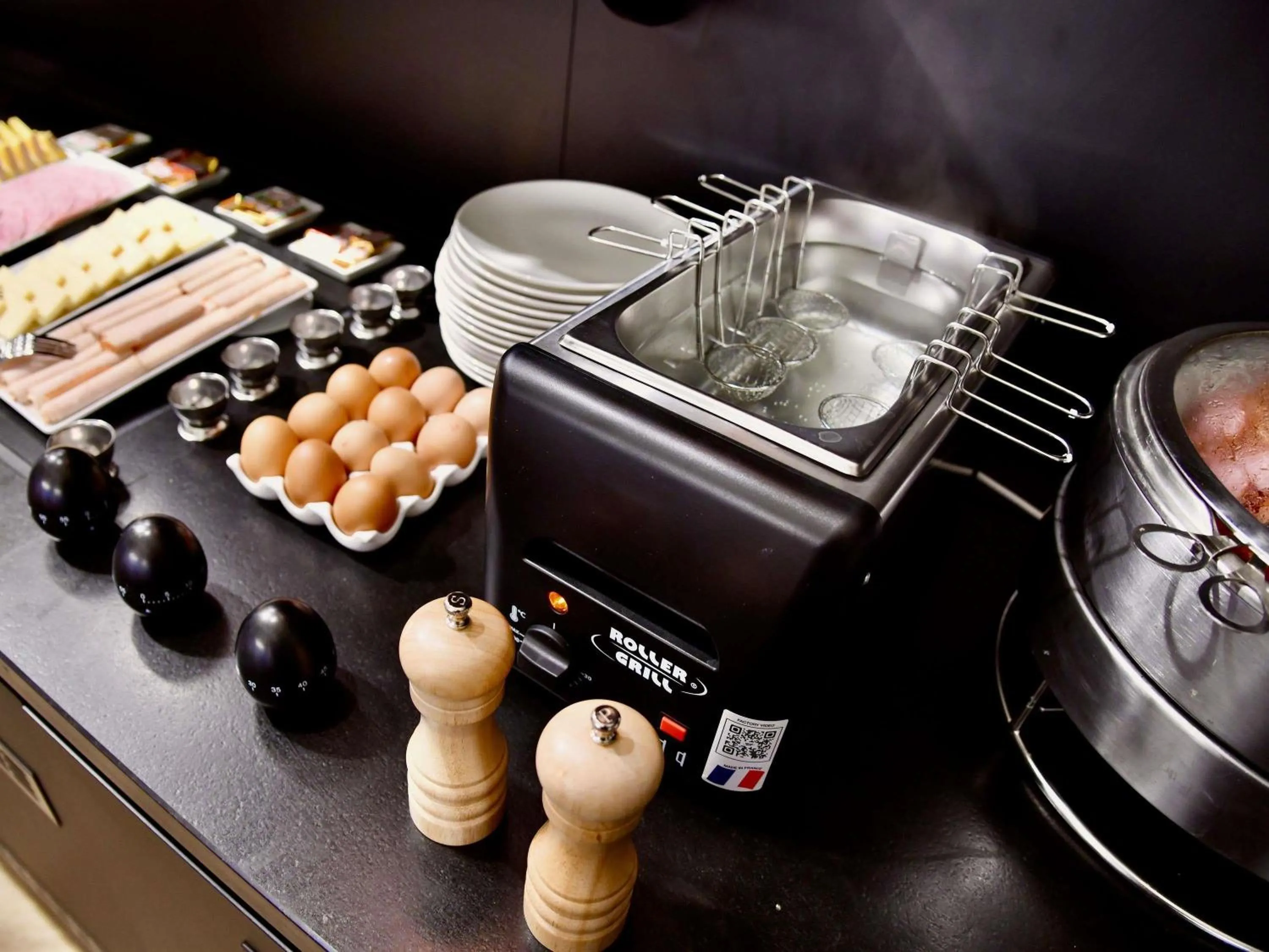 Breakfast in ibis Styles Brest Centre Port