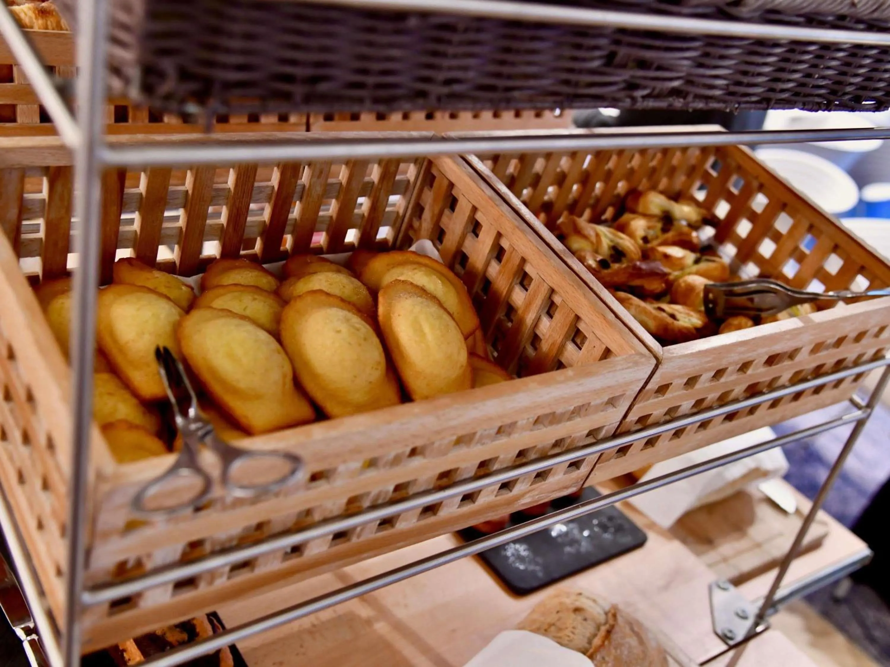 Breakfast in ibis Styles Brest Centre Port