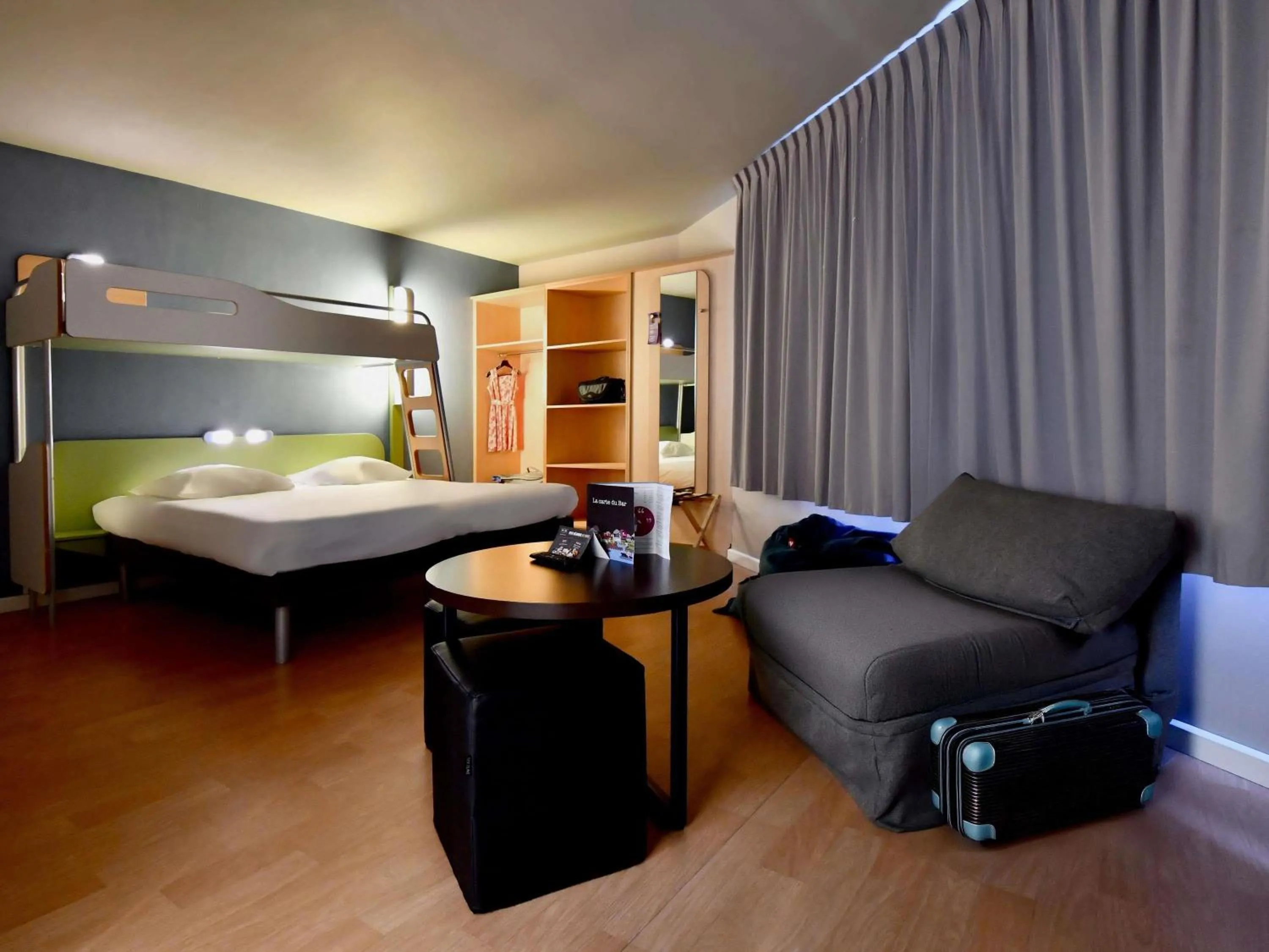 Bedroom, Bed in ibis budget Brest Centre Port