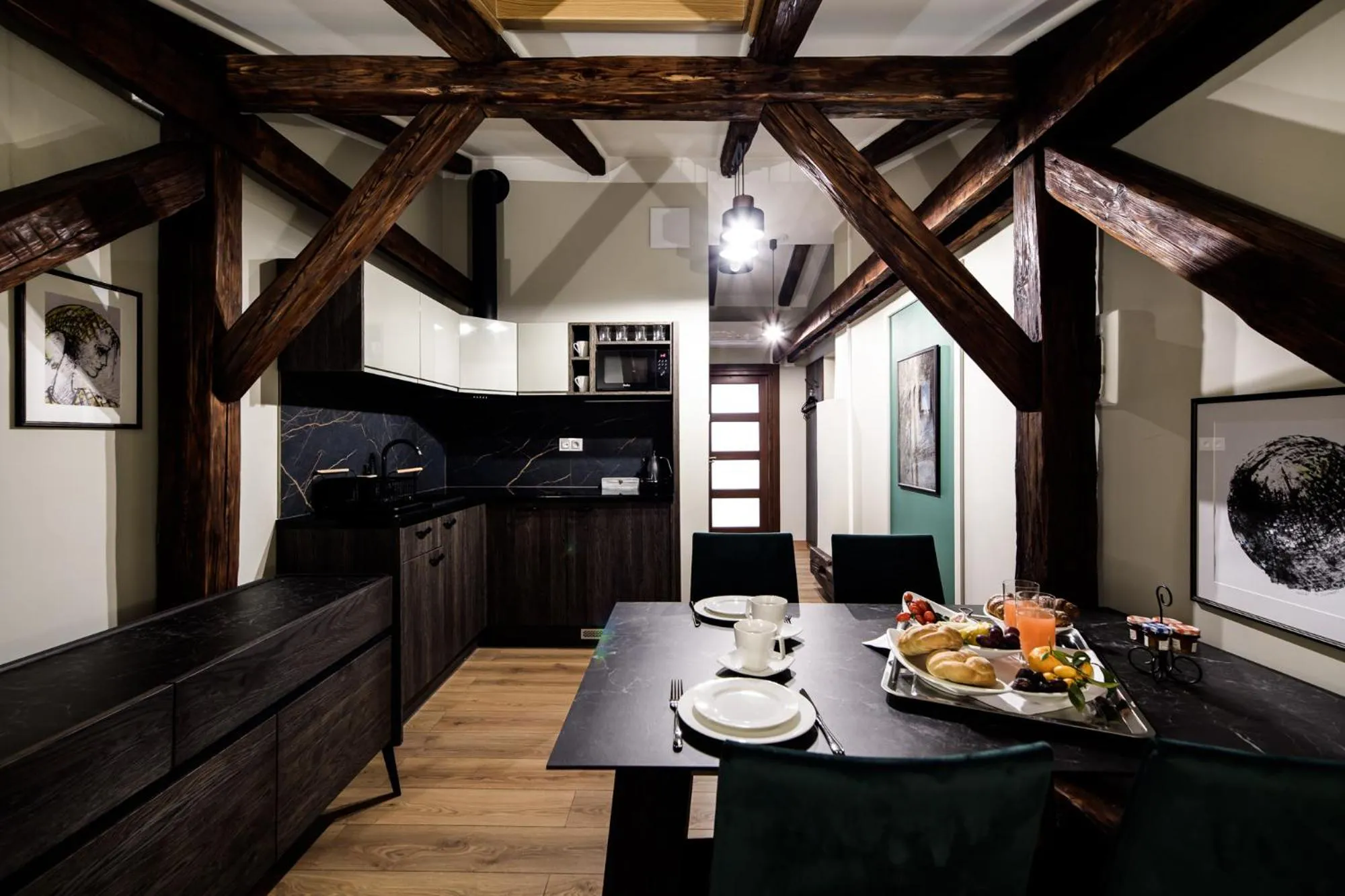 Kitchen or kitchenette in Apart Residence Ariańska 16 by NEARTO PL