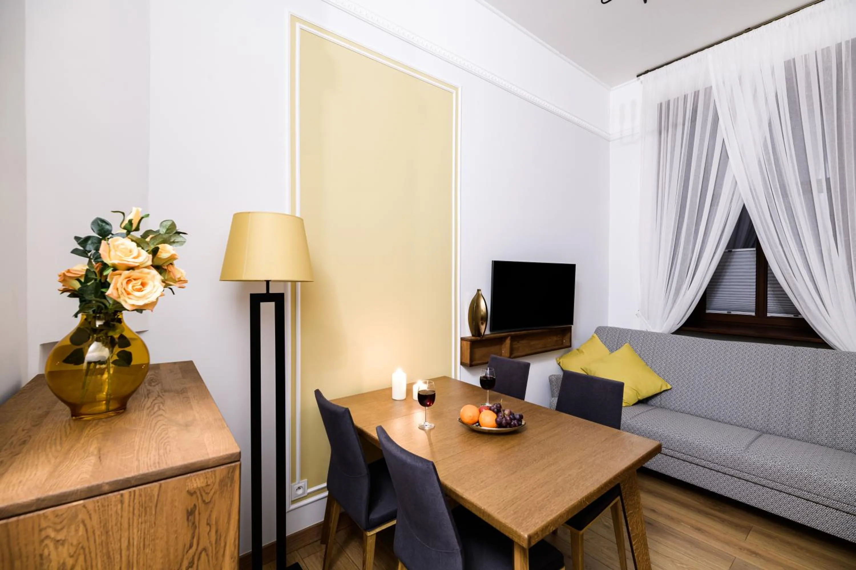 Living room in Apart Residence Ariańska 16 by NEARTO PL