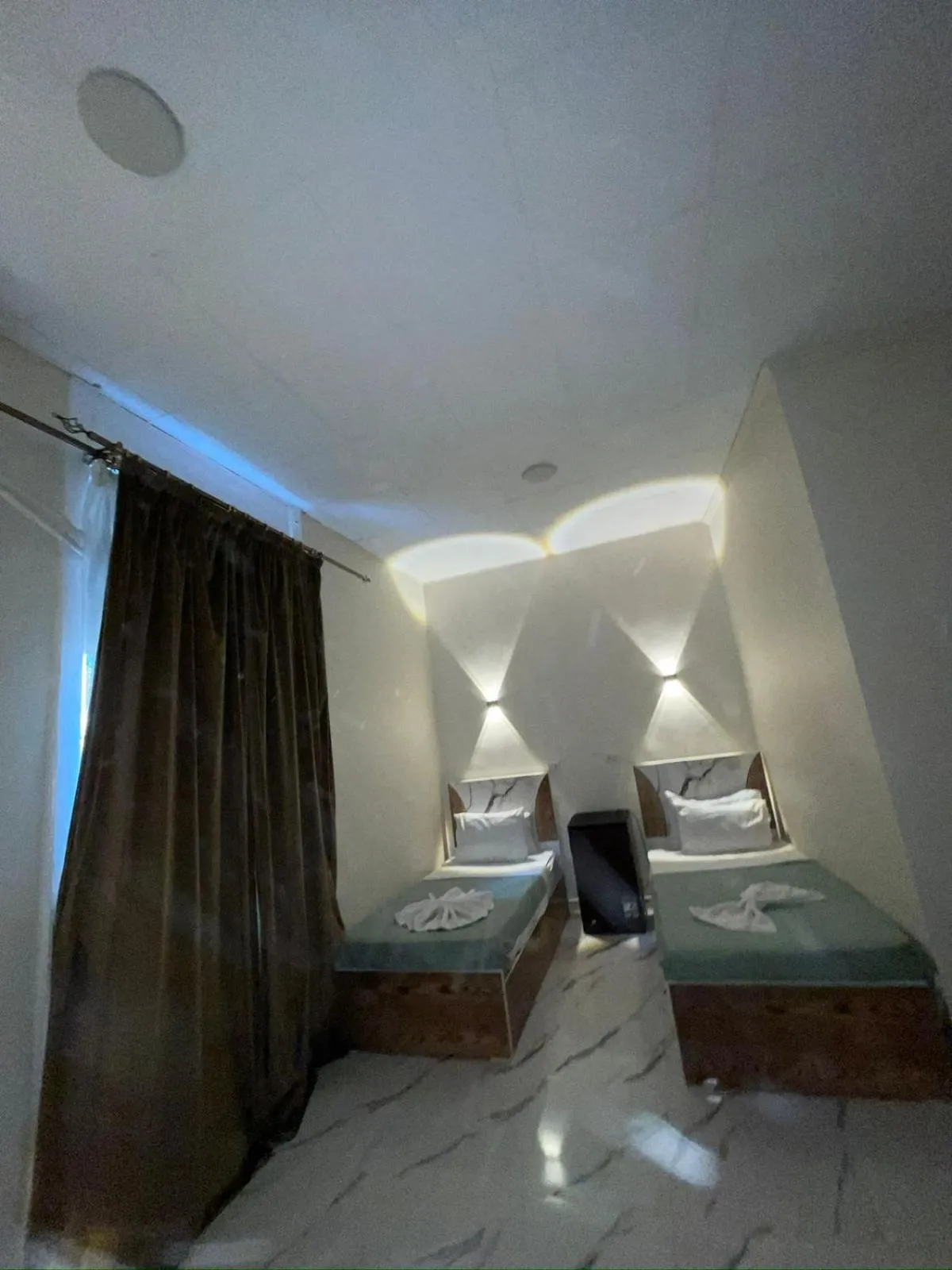 Bed in One Season Cairo