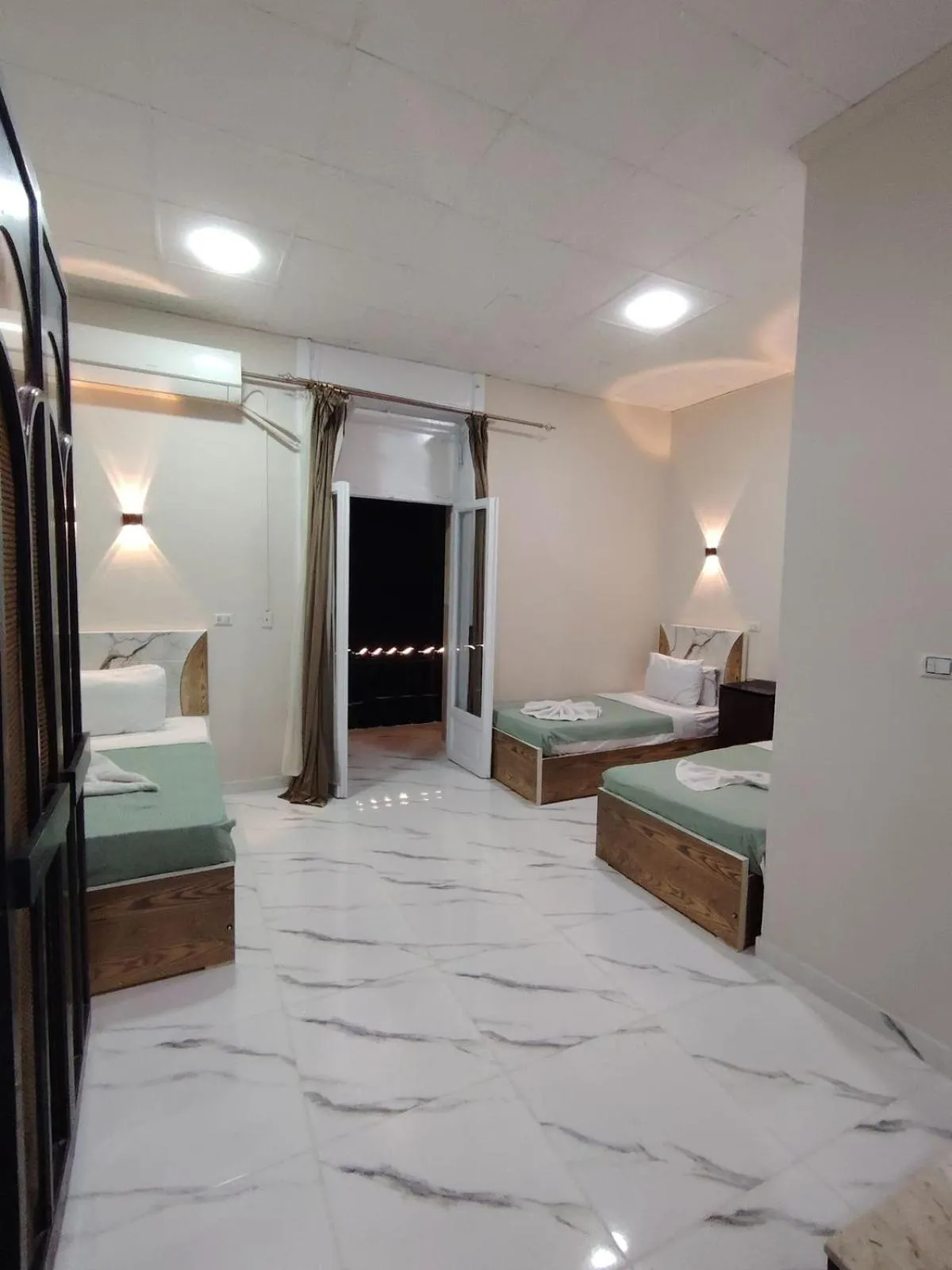 Bed in One Season Cairo