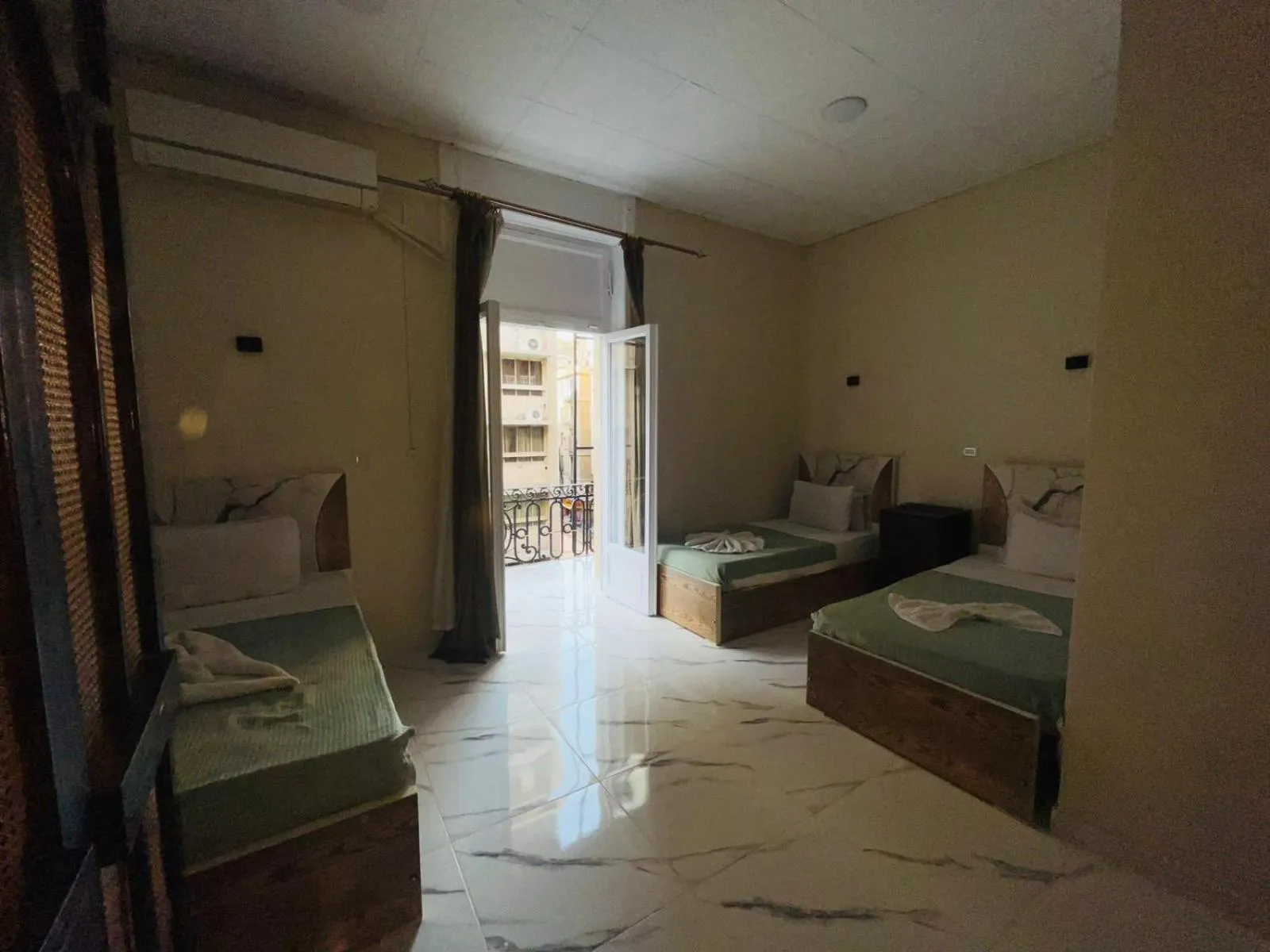 Bed in One Season Cairo