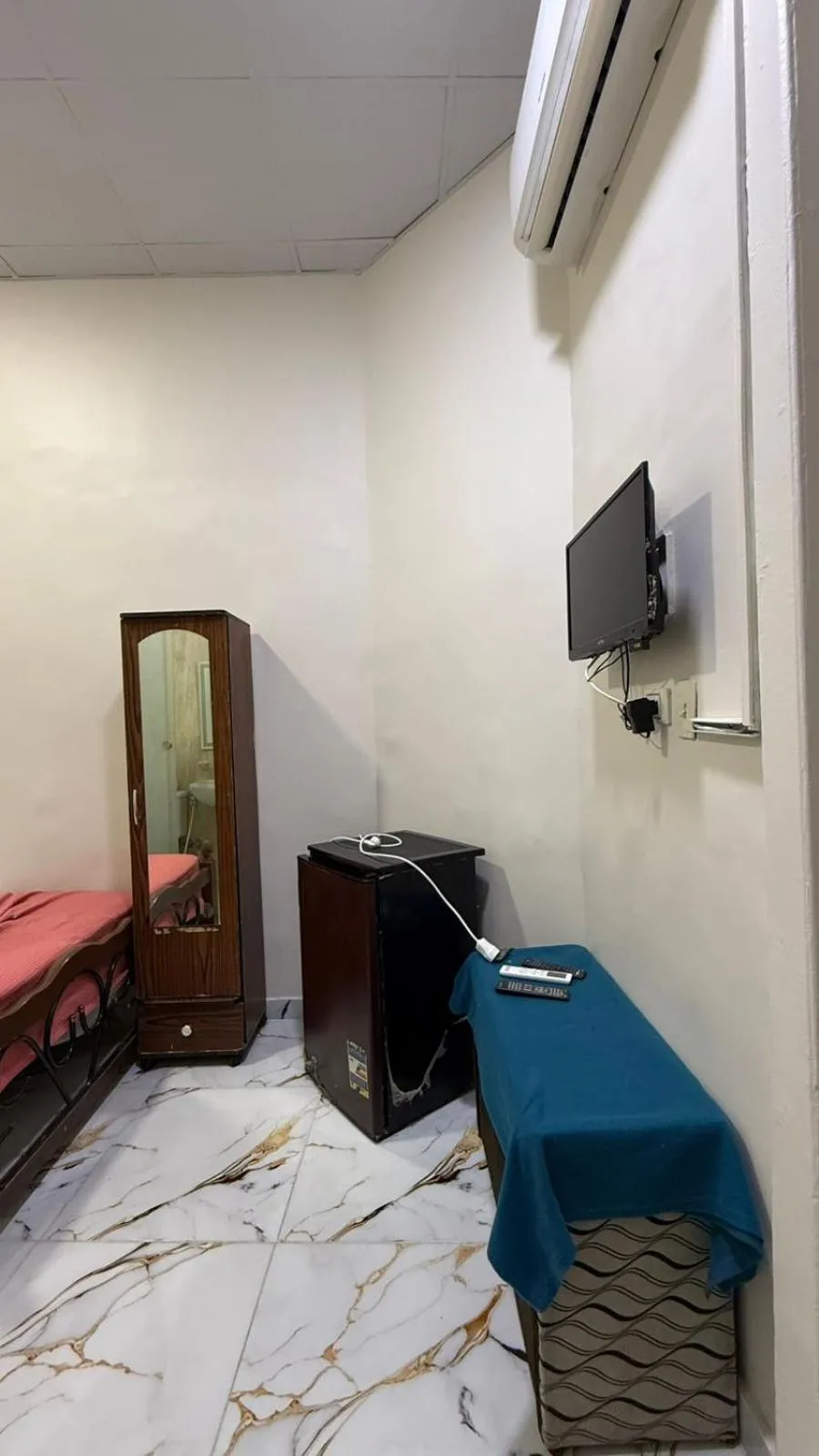 Bed in One Season Cairo