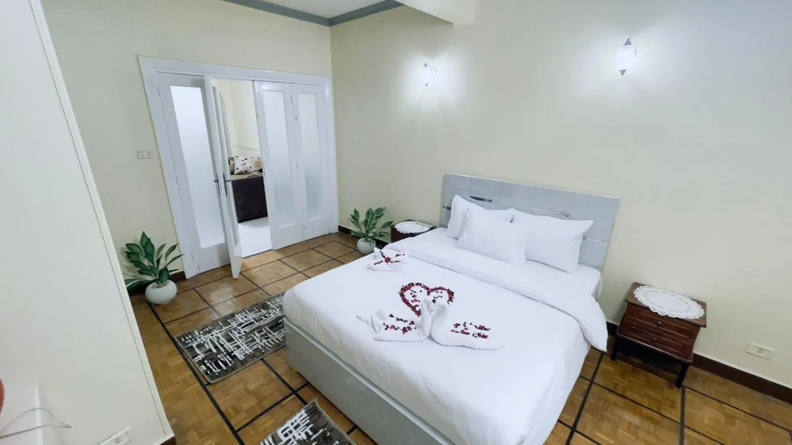 Bed in One Season Cairo