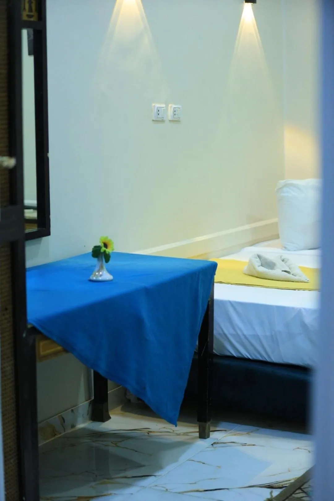 Bed in One Season Cairo