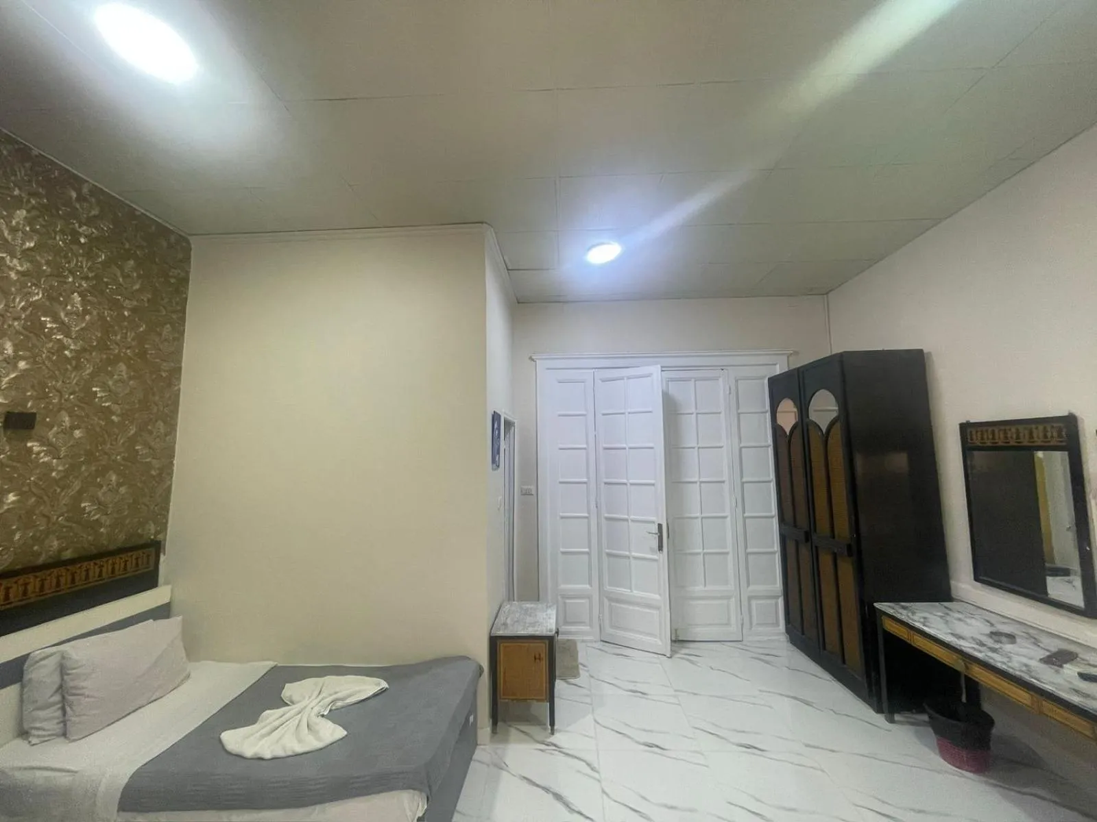 Bed in One Season Cairo