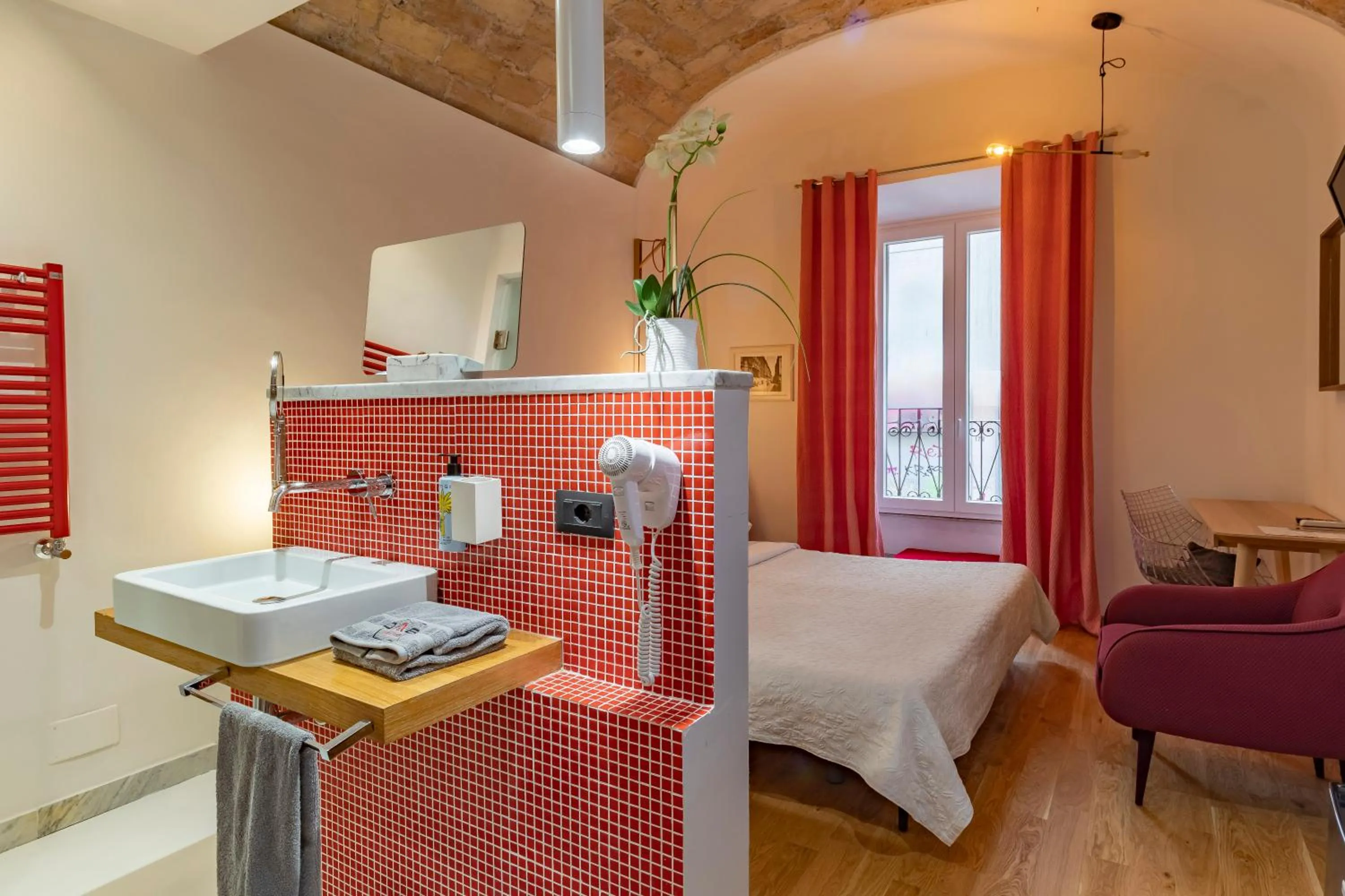 Bedroom, Bed in Superdab