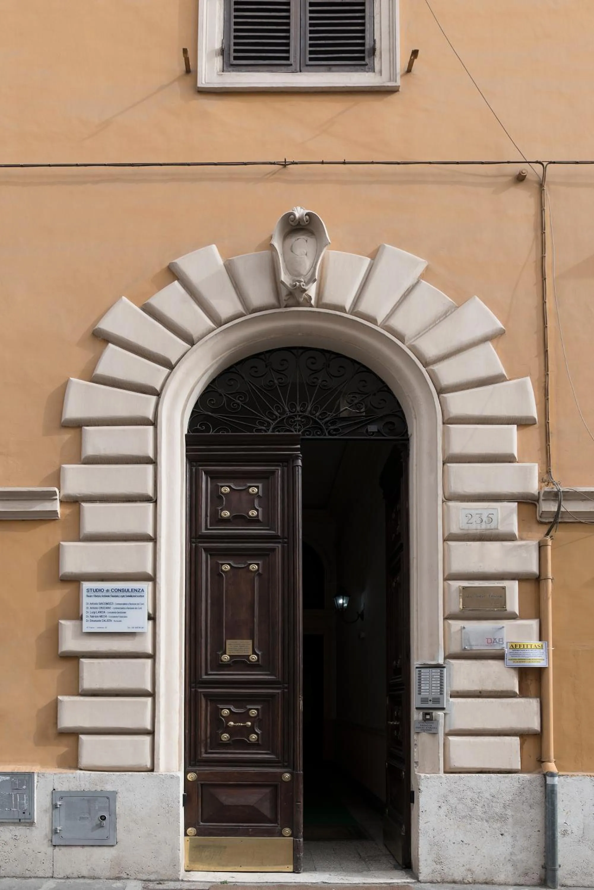 Property building in Superdab