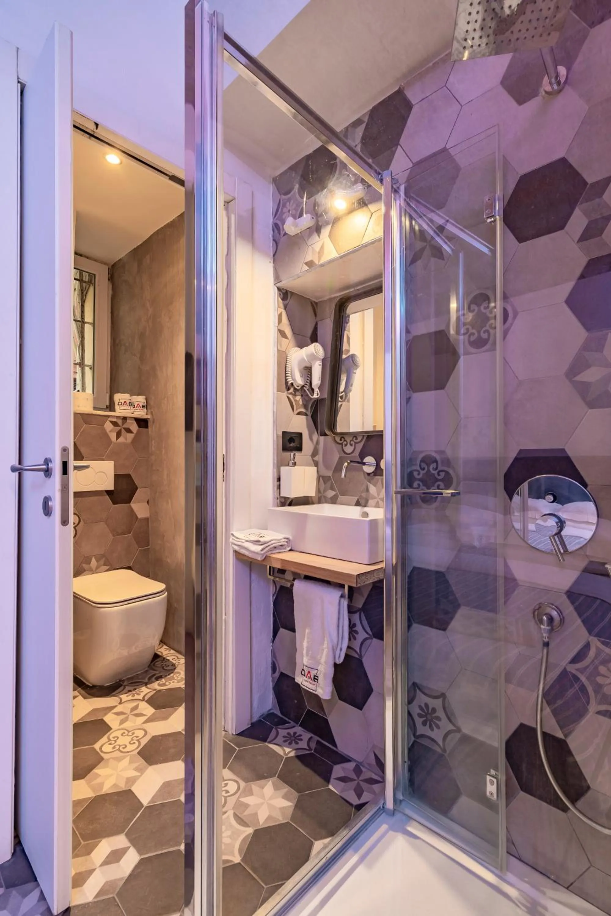 Bathroom in Superdab