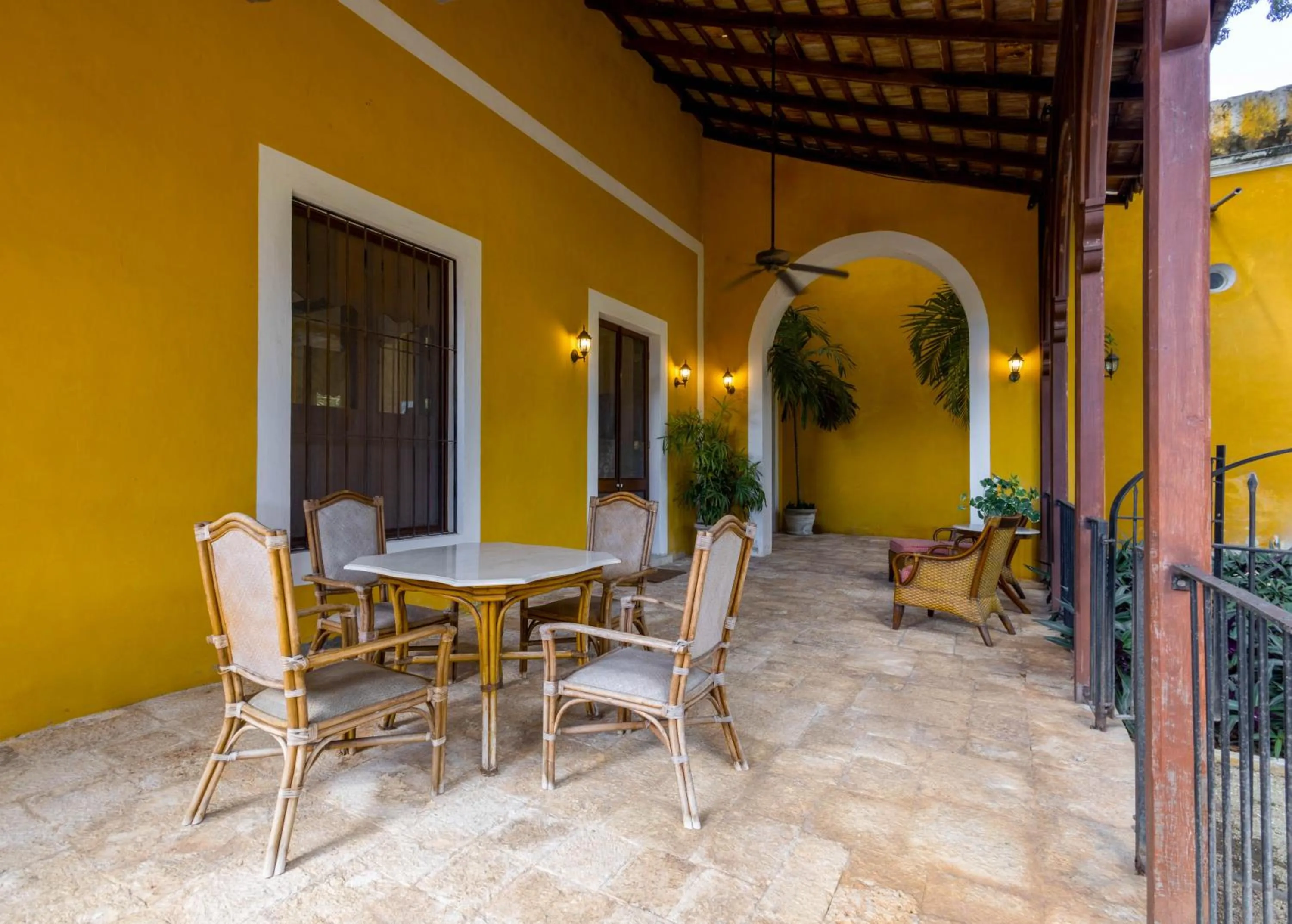 Facade/entrance in Hacienda San Antonio Millet