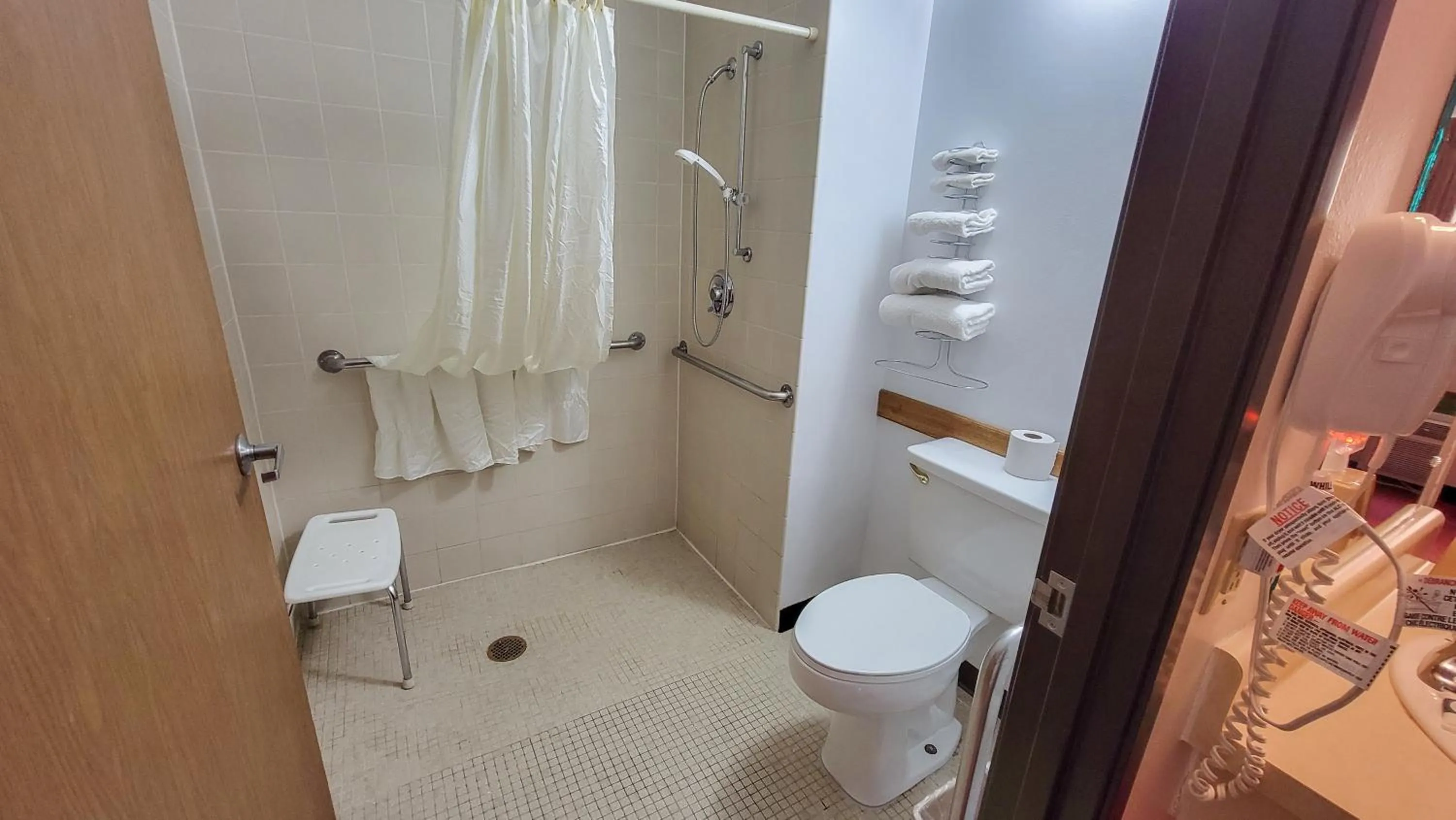 Wagner Lakeside Motel