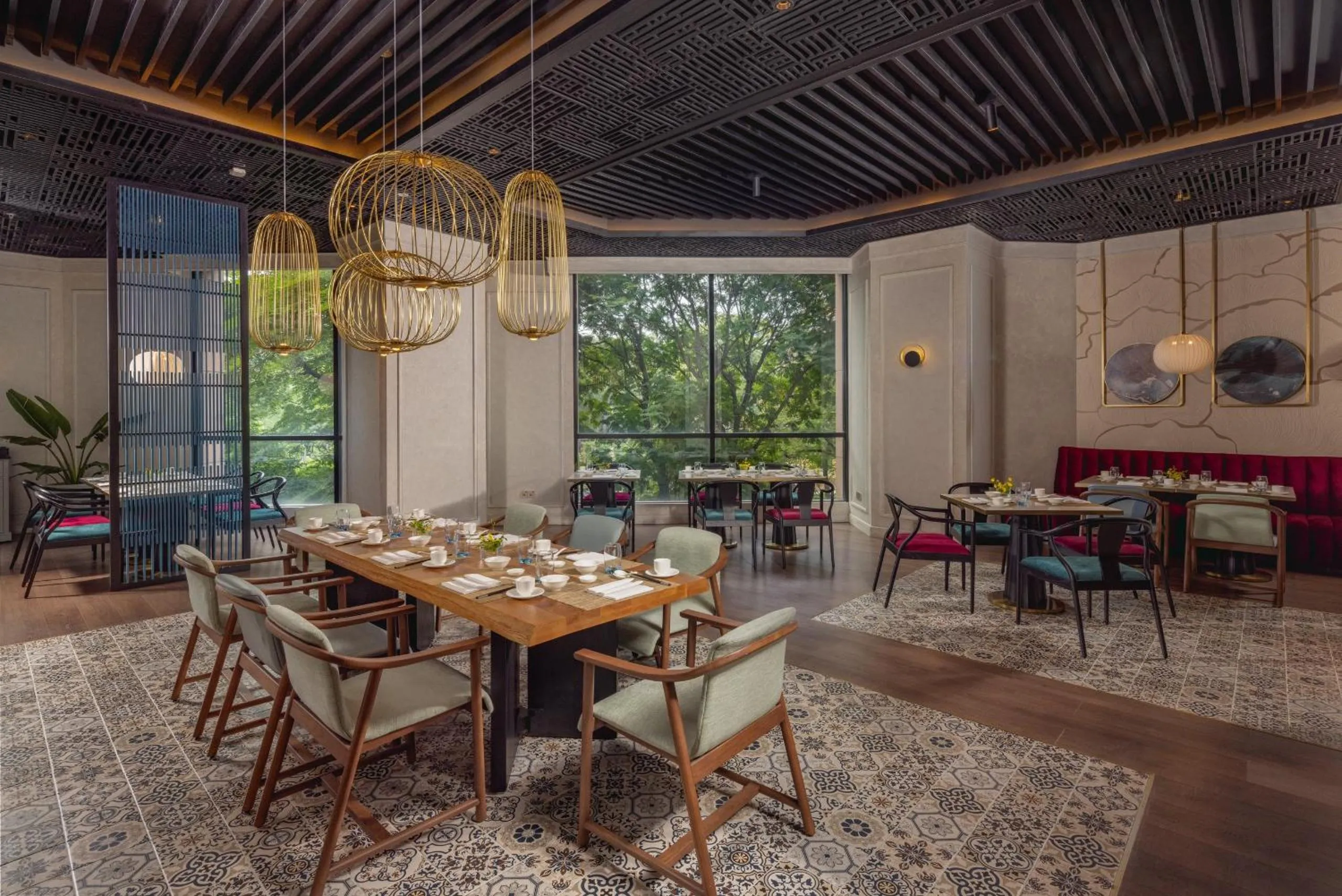 Restaurant/places to eat in Melia Hanoi