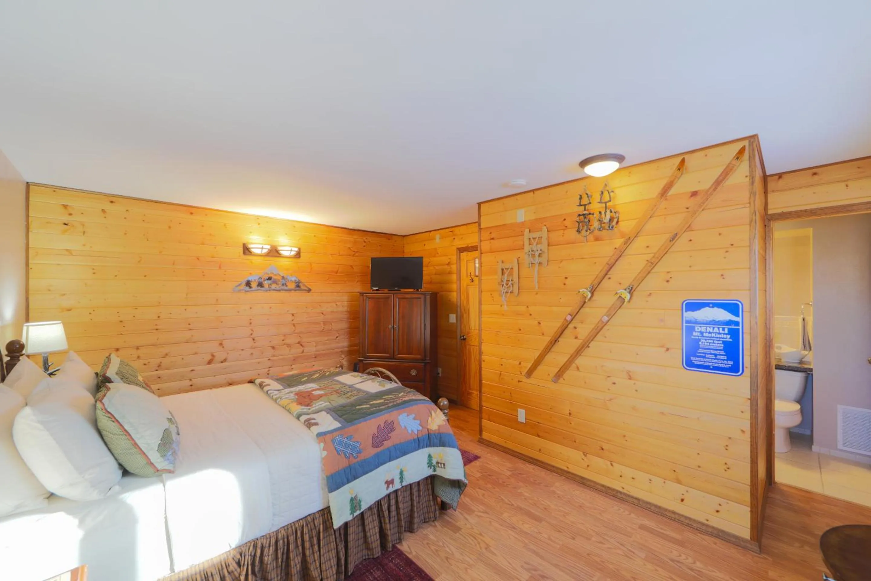 Other, Bed in Talkeetna Chalet