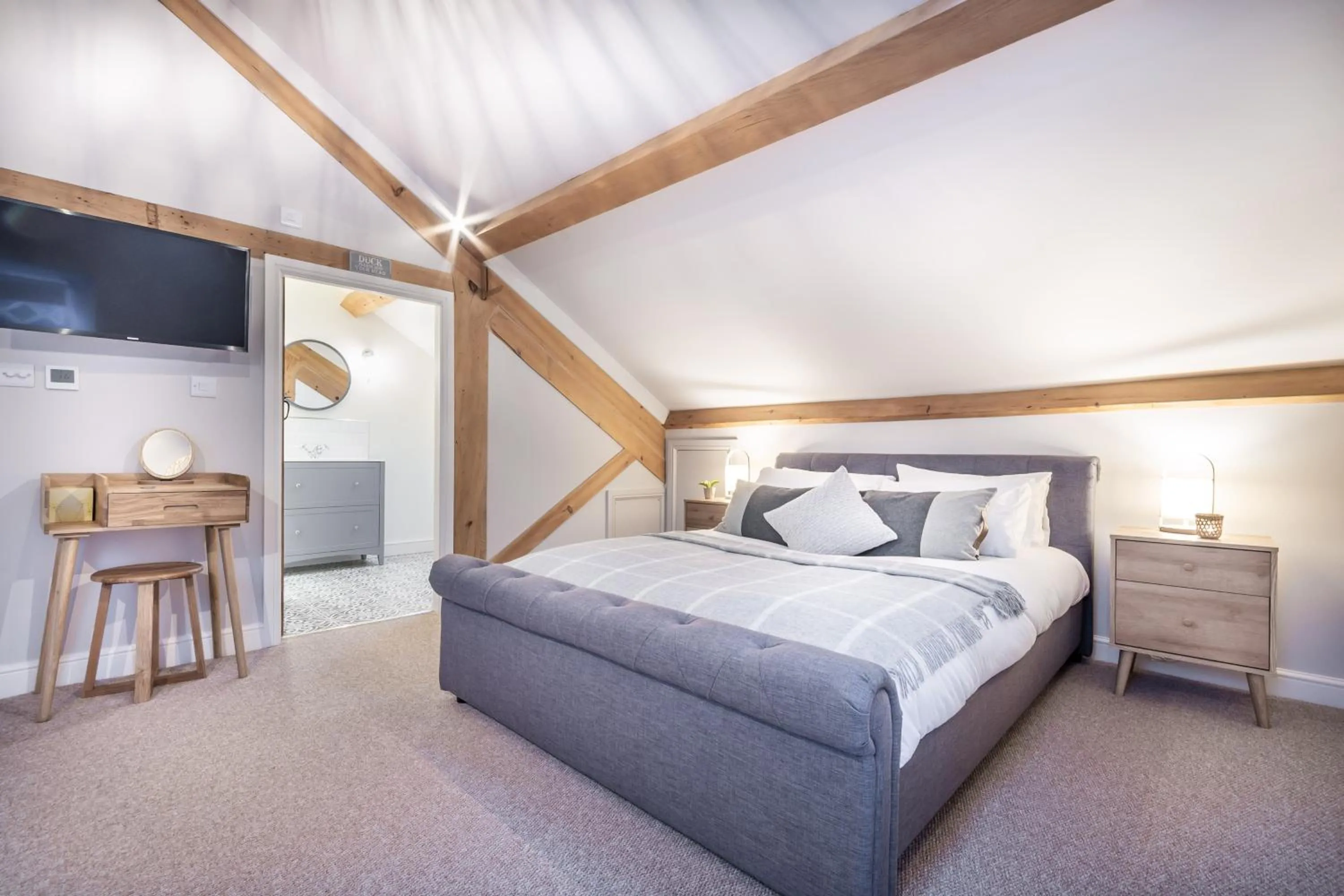 Bedroom, Bed in Griffin Inn