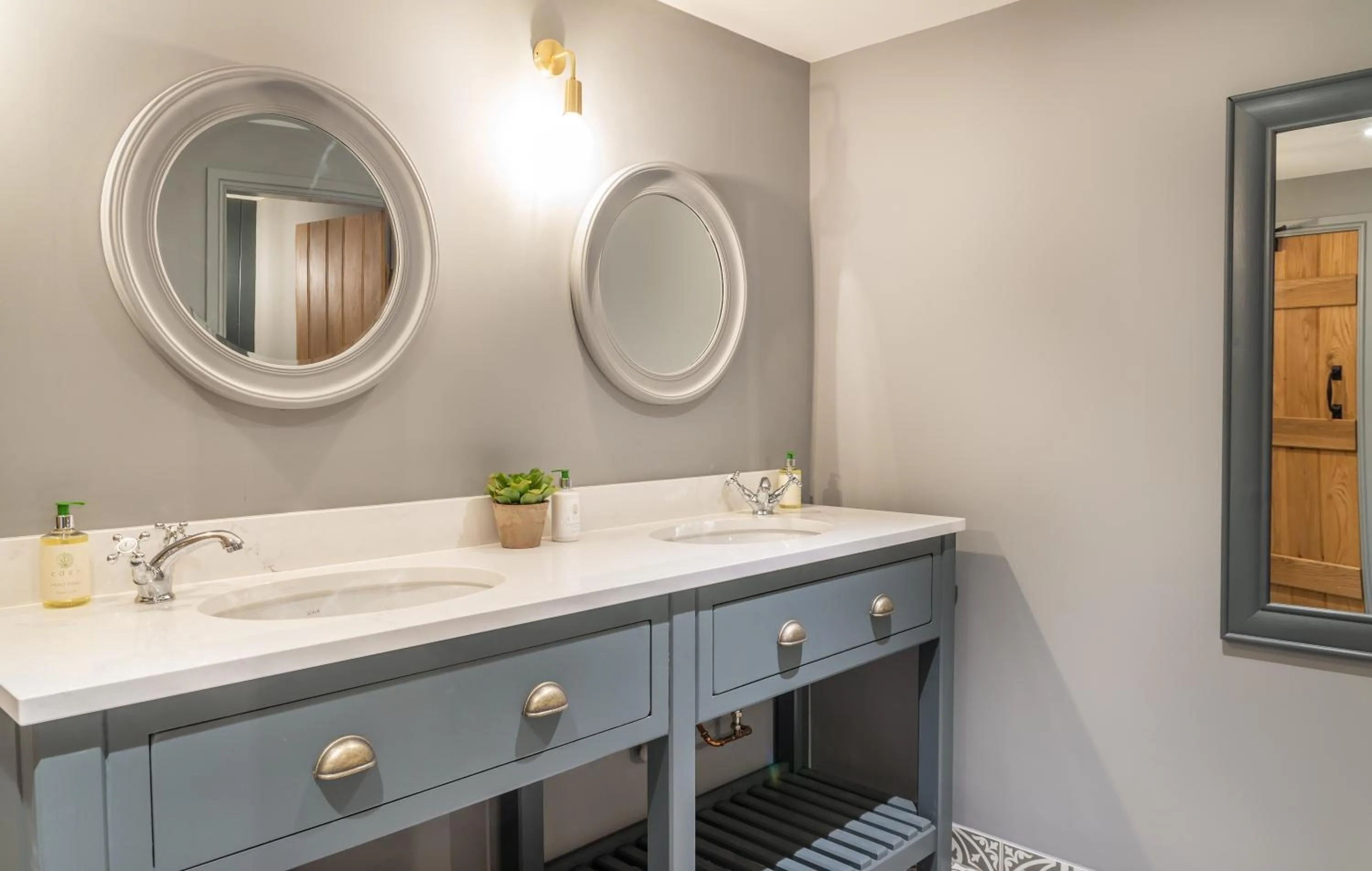 Property building in Griffin Inn