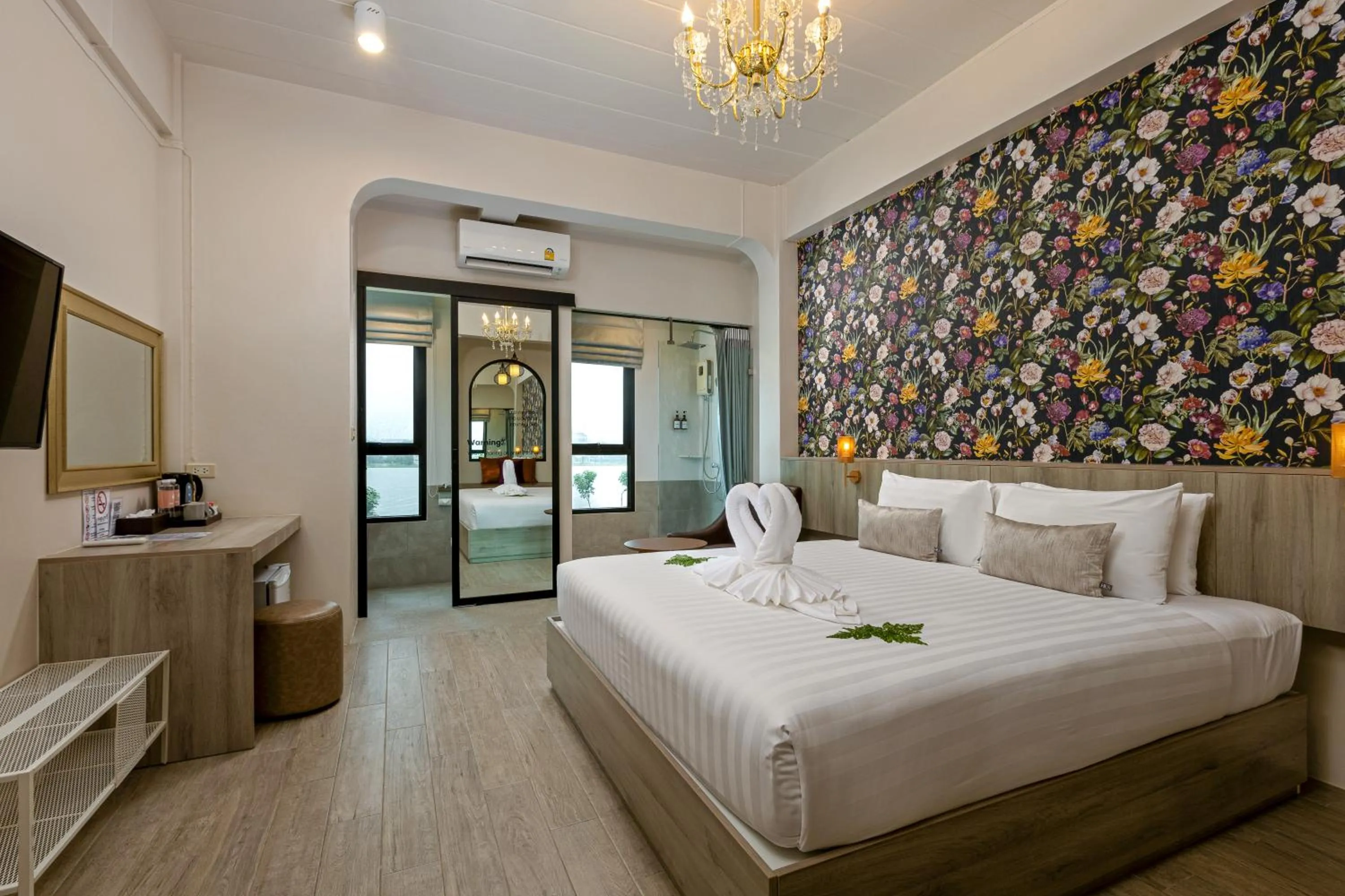 Bedroom, Bed in Ang Pao Hotel Phuket