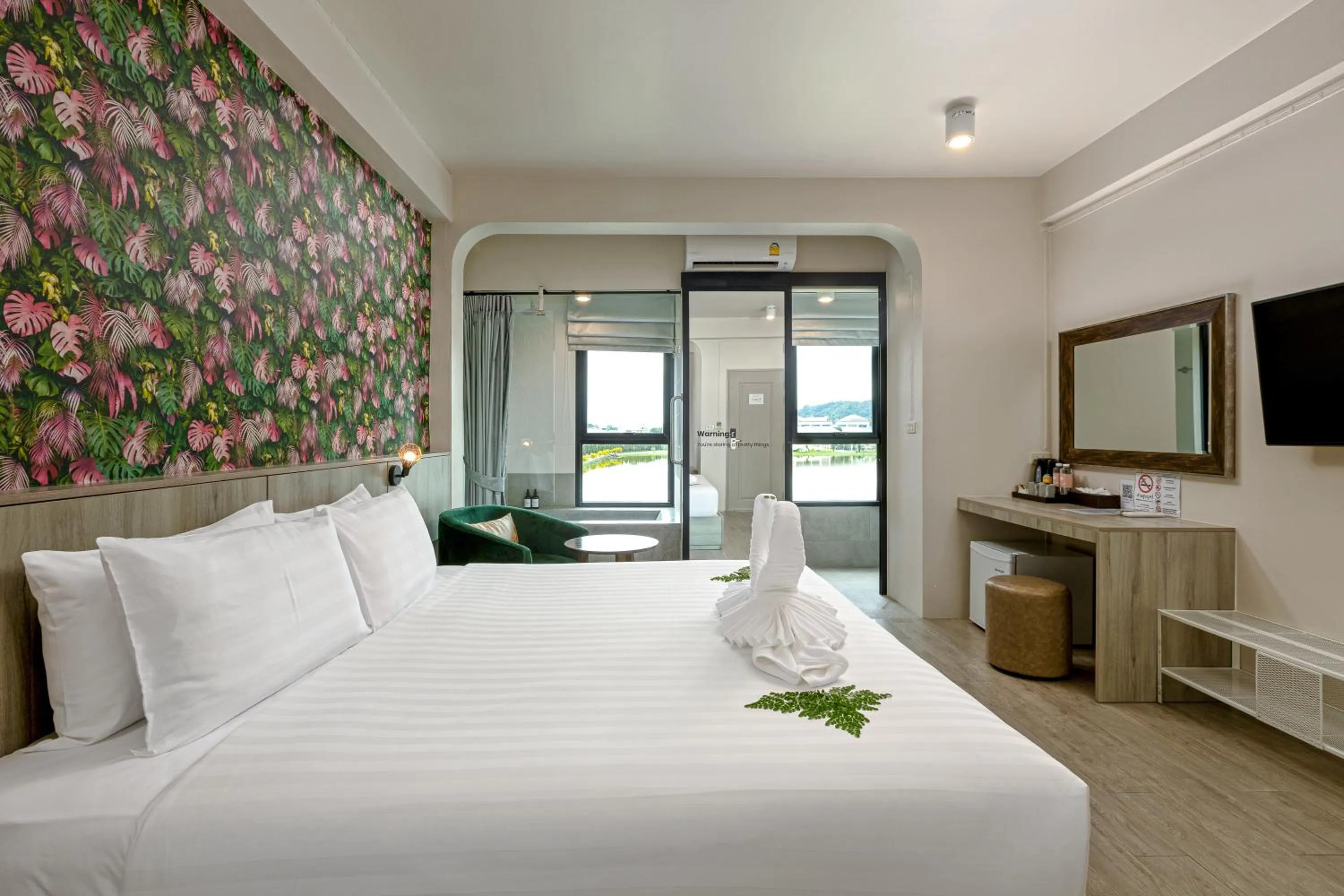 Bedroom, Bed in Ang Pao Hotel Phuket