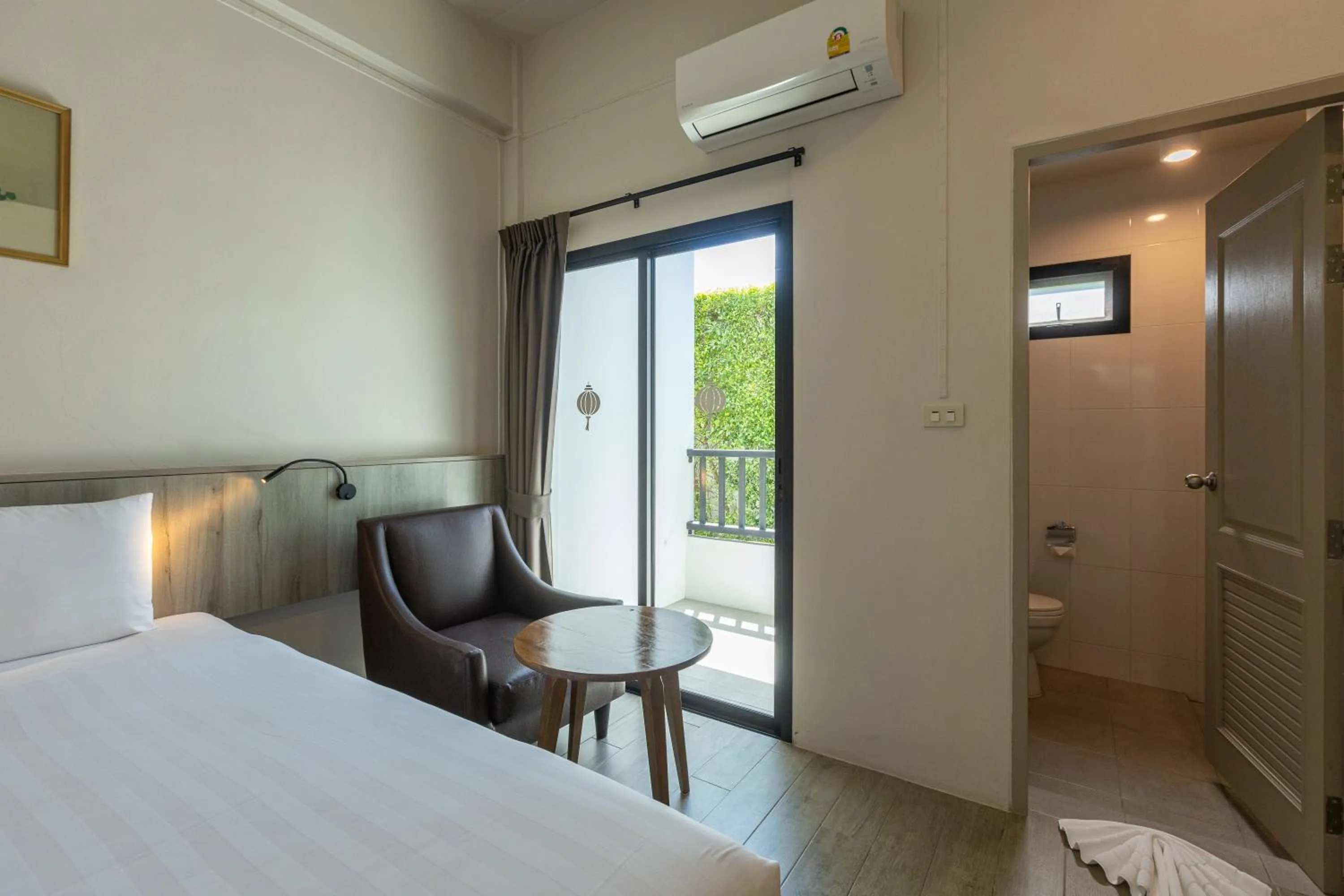 Area and facilities, Bed in Ang Pao Hotel Phuket