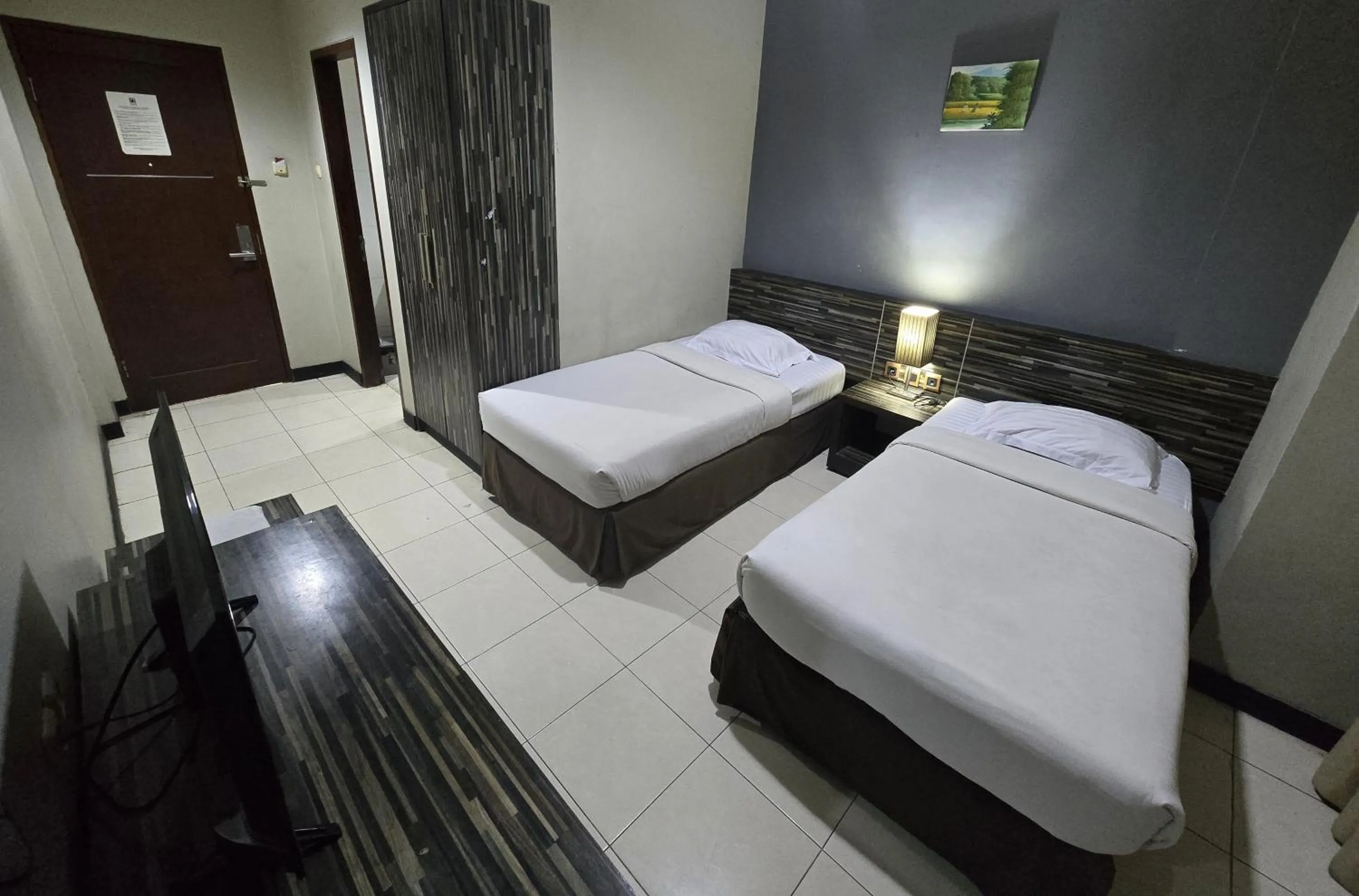 Bed in N2 Hotel Gunung Sahari