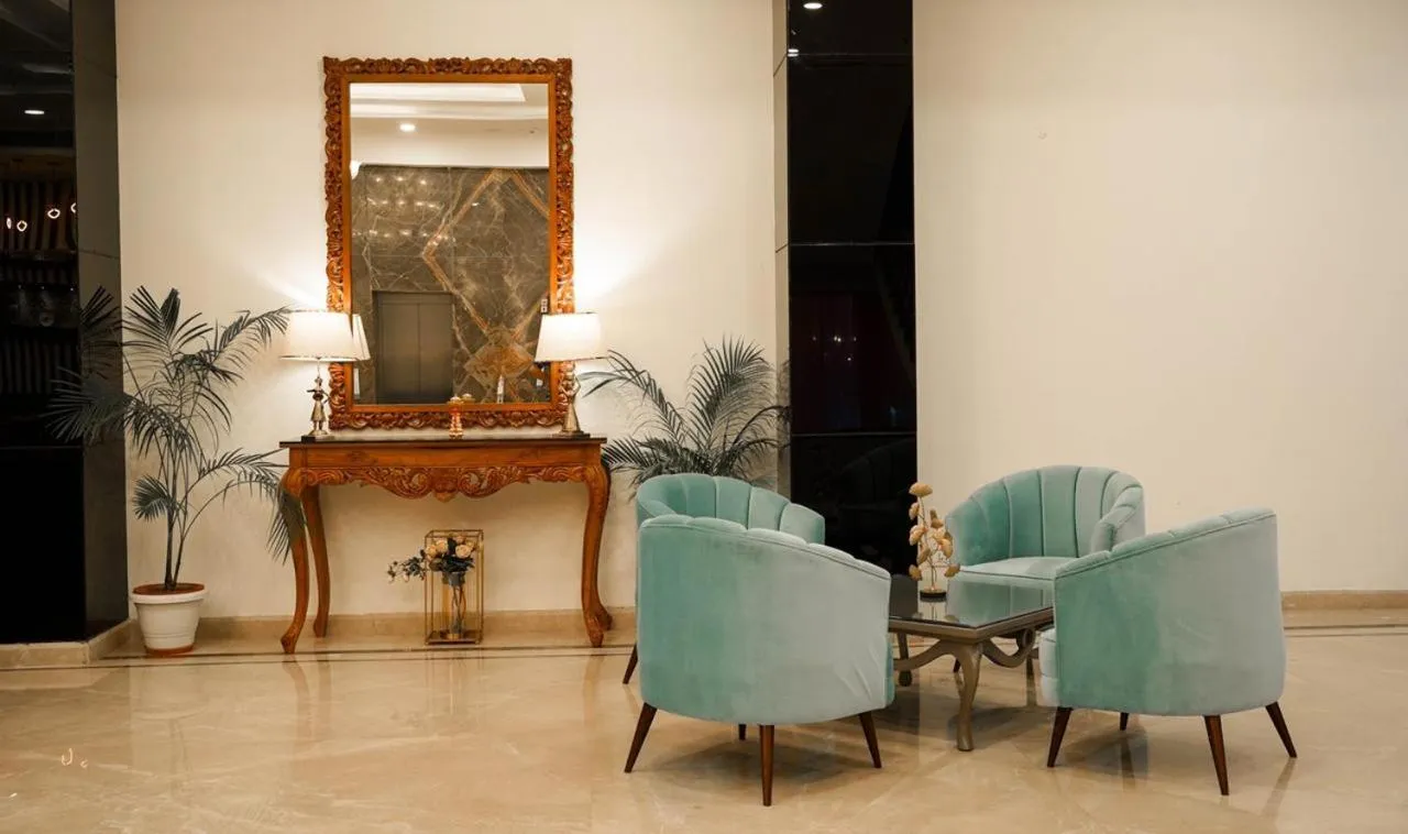 Seating area in Hotel Le Amritam