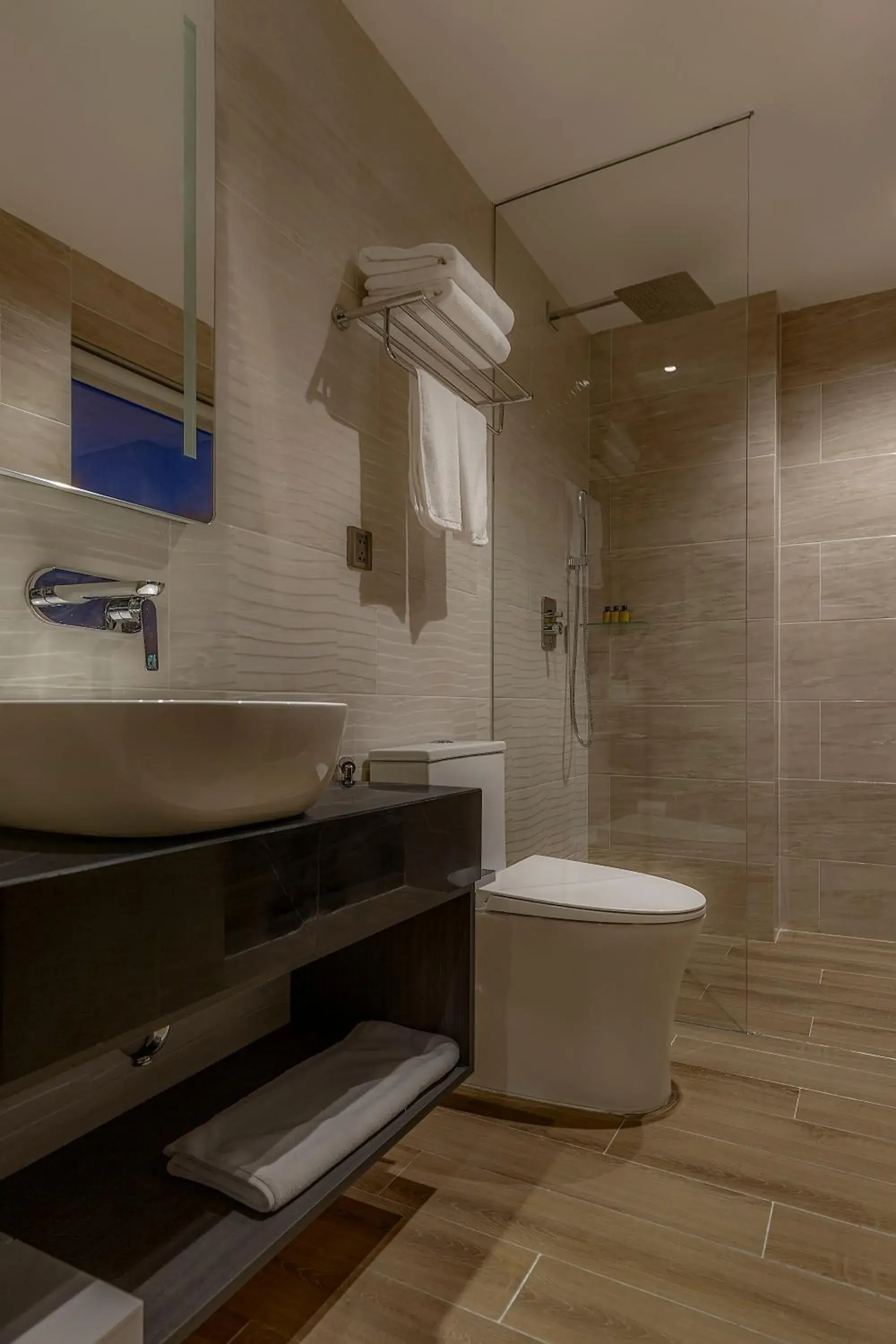 Deluxe Twin Room in Premier Pearl Hotel Vung Tau Deluxe Twin Room in Premier Pearl Hotel Vung Tau