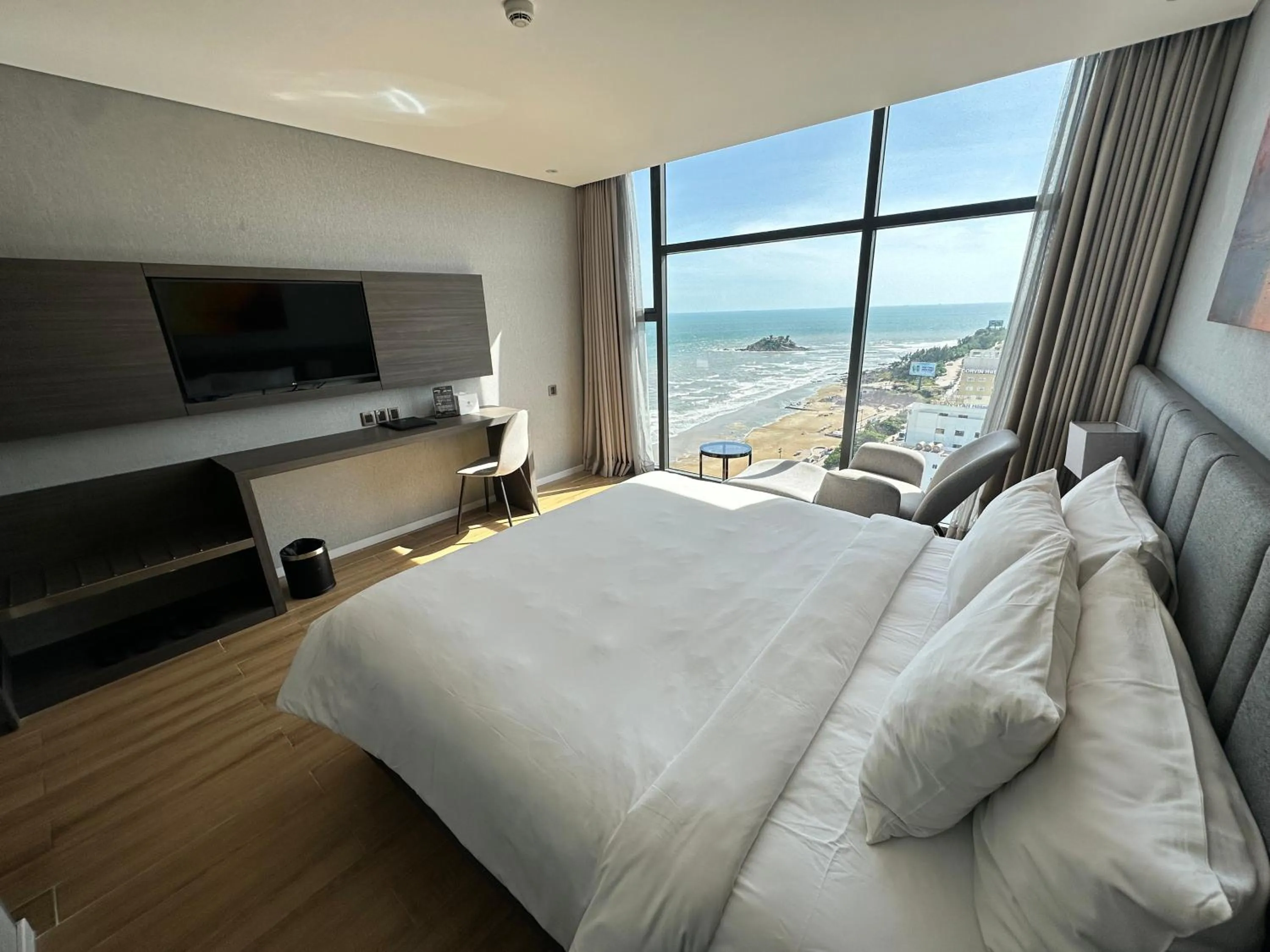 Bed in Premier Pearl Hotel Vung Tau