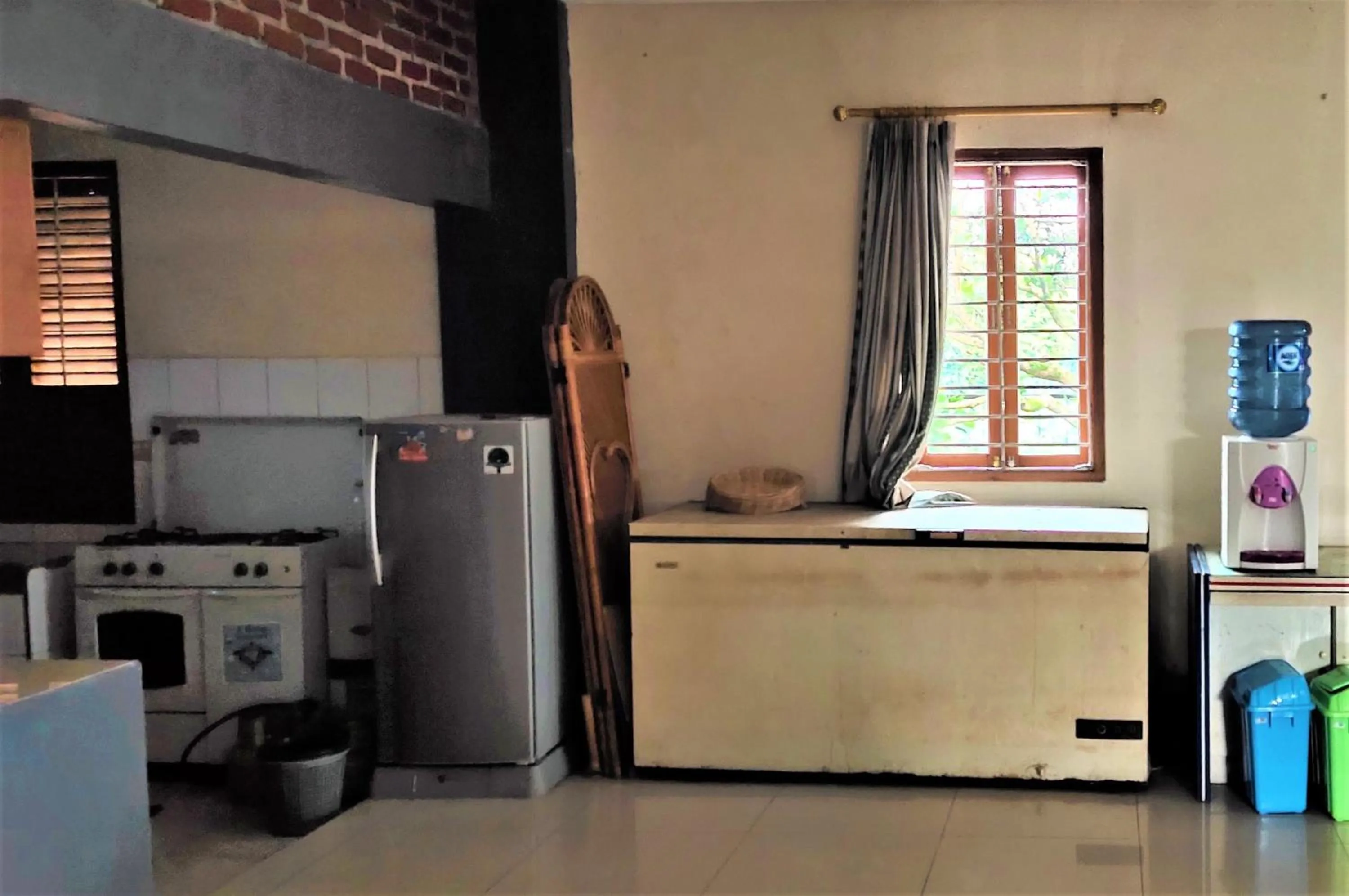 Communal kitchen in Villa Orange Lembang Pengkolan