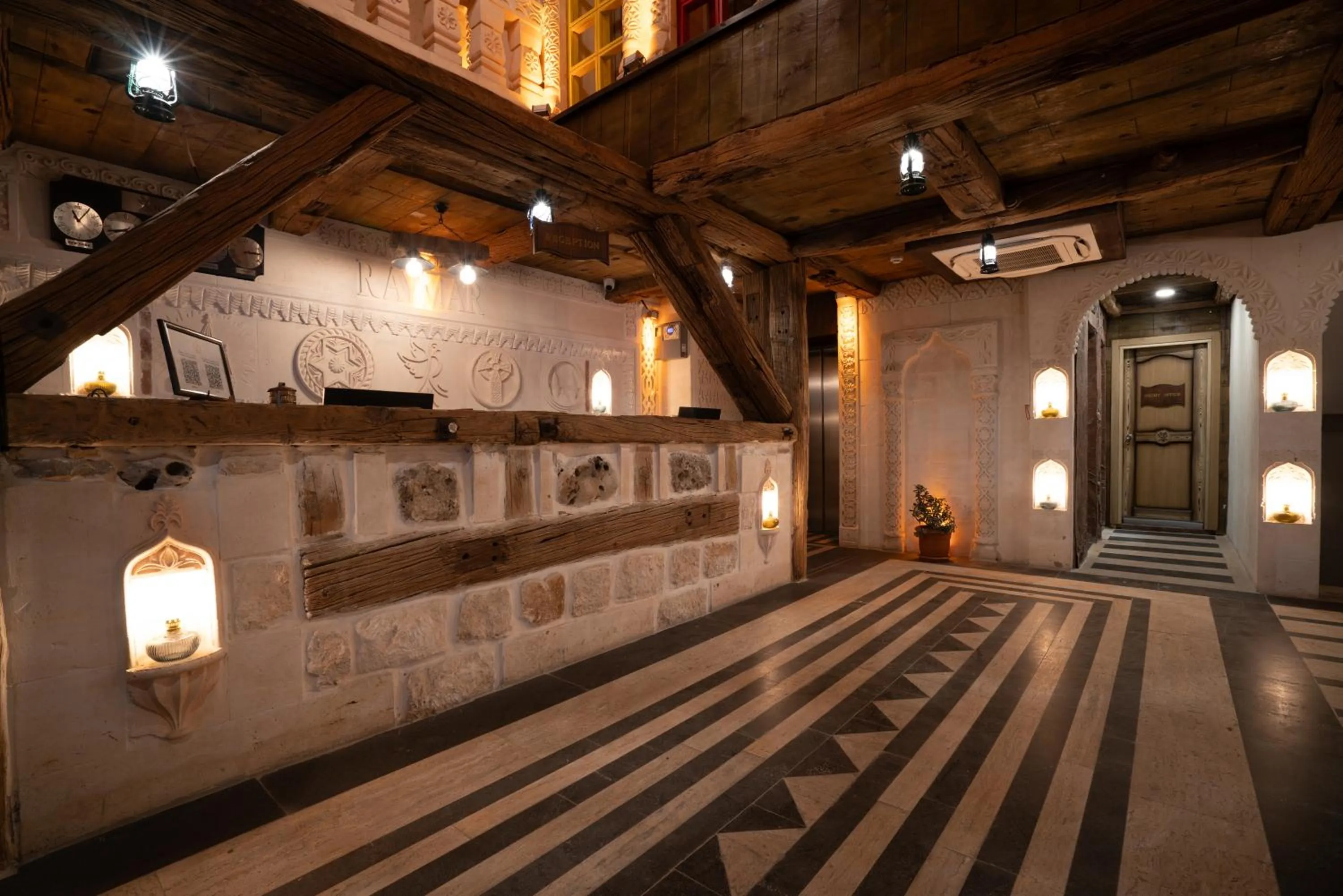 Lobby or reception in RAYMAR HOTELS MARDİN