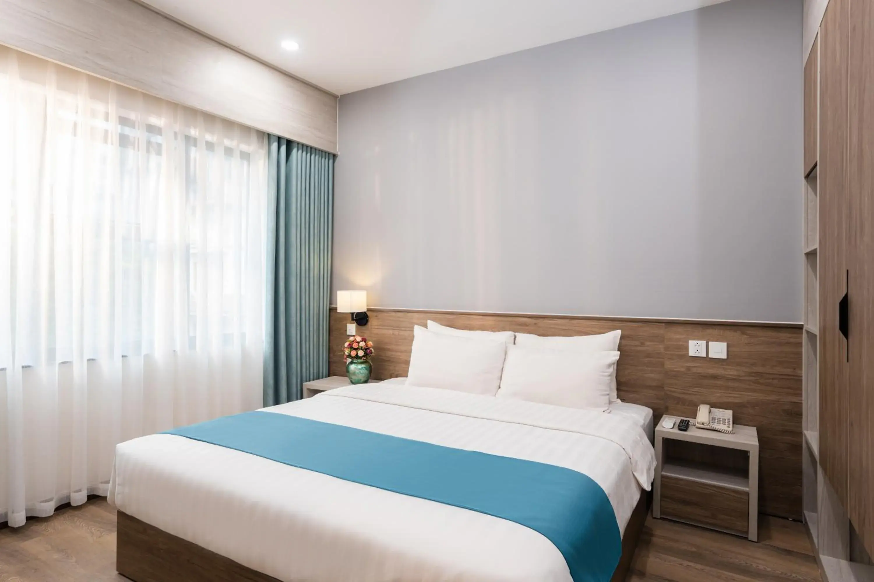 Executive Deluxe Room in Capital Garden Hotel Executive Deluxe Room in Capital Garden Hotel