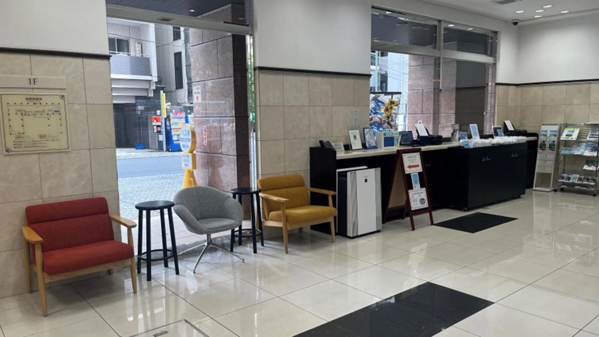 Lobby or reception in Toyoko Inn Tokyo Shinagawa Konan-guchi Tennozu Isle