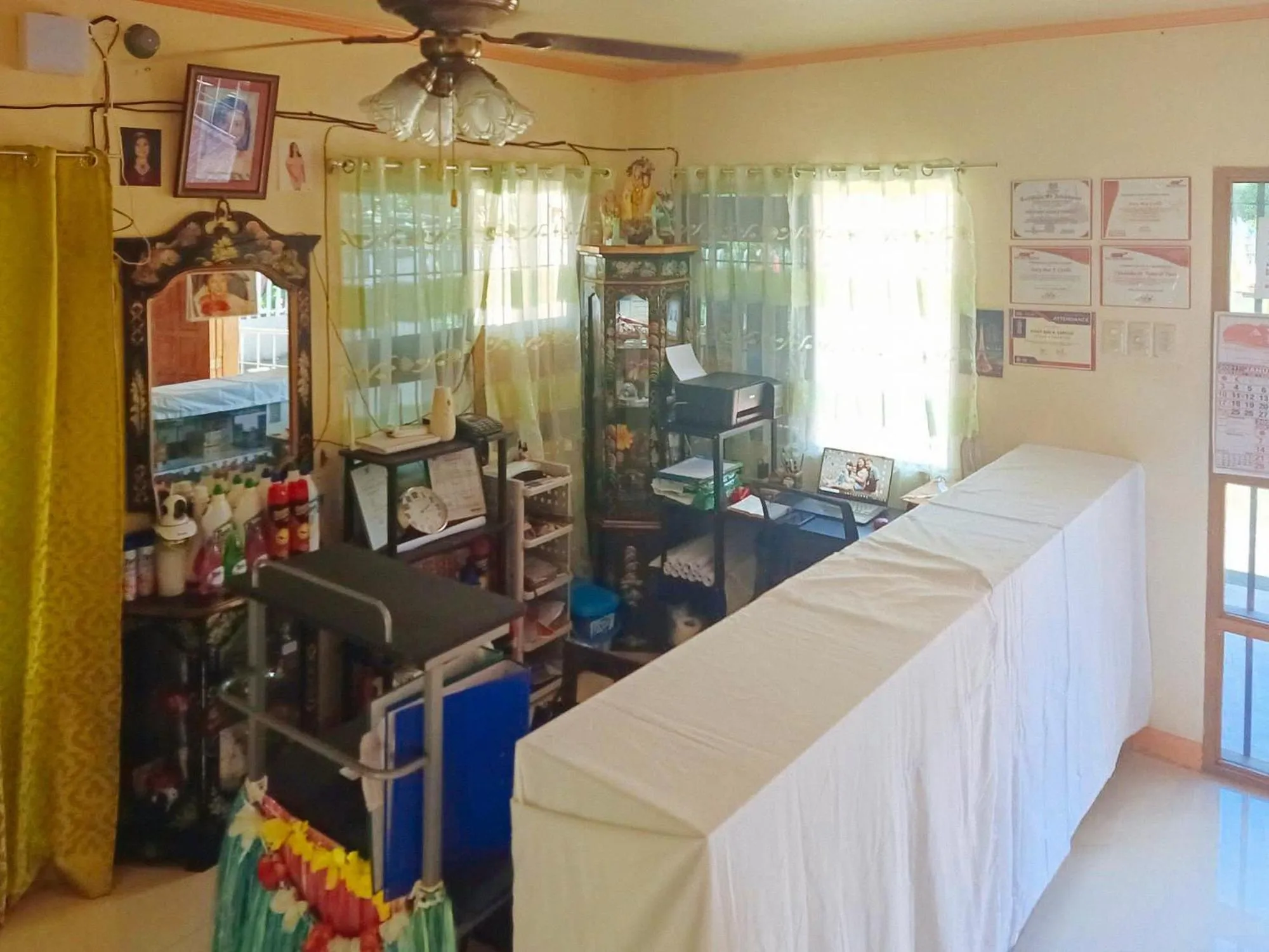 Lobby or reception in RedDoorz @ Garcia Hernandez Bohol