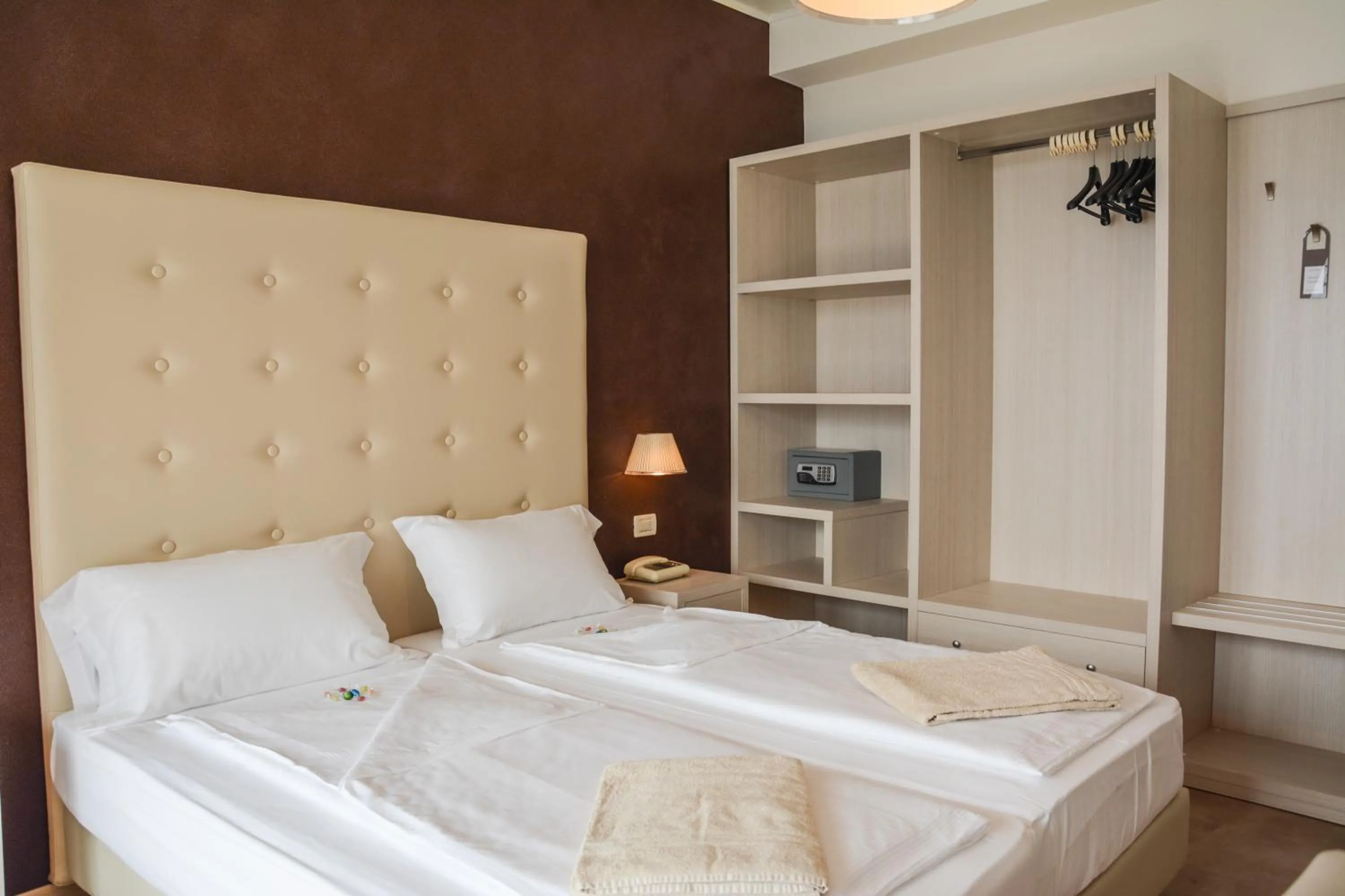 HOTEL ASTOR